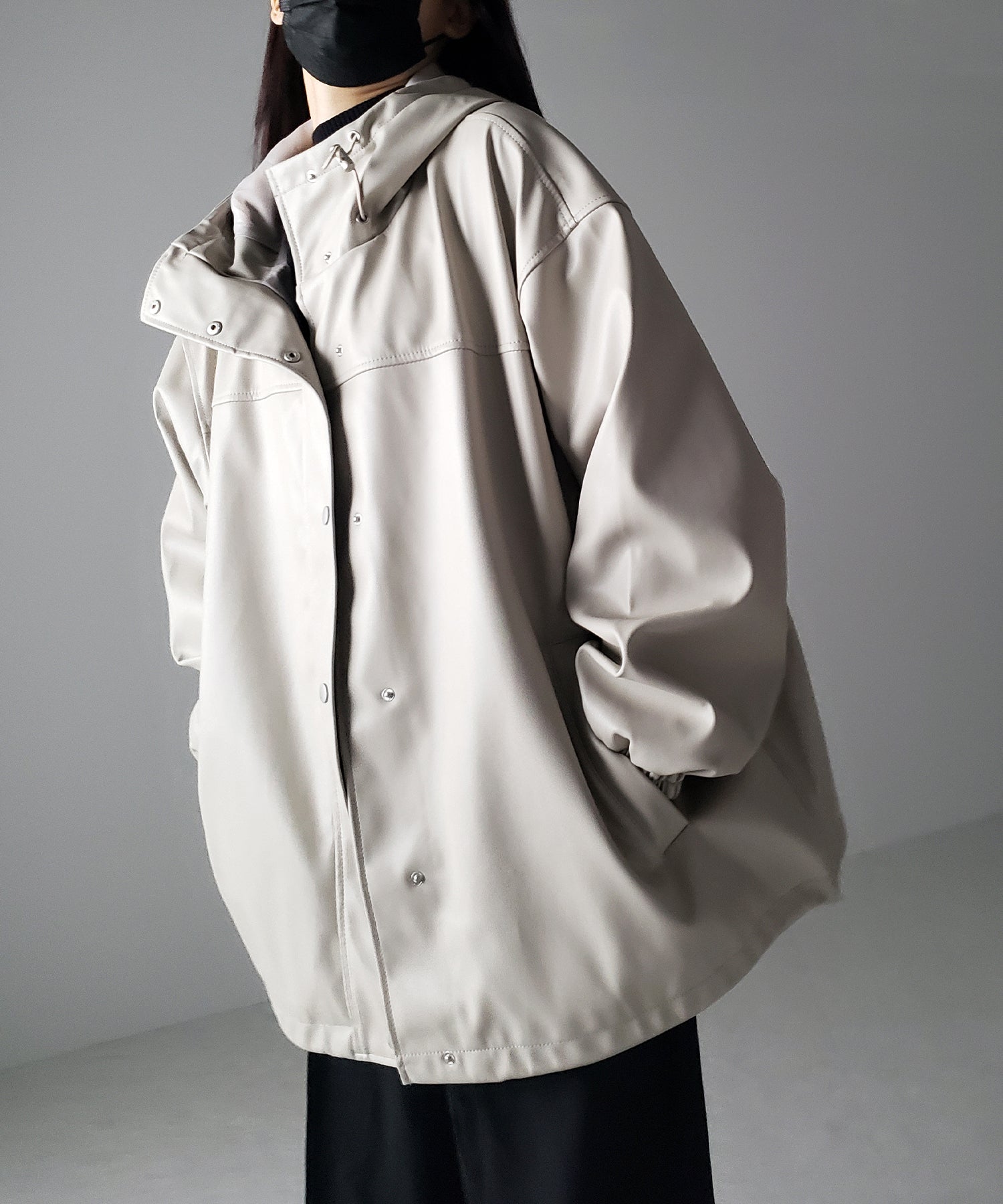 【 裾が絞れる2WAY / 3color 】フェイクレザービッグシルエットマウンテンパーカー