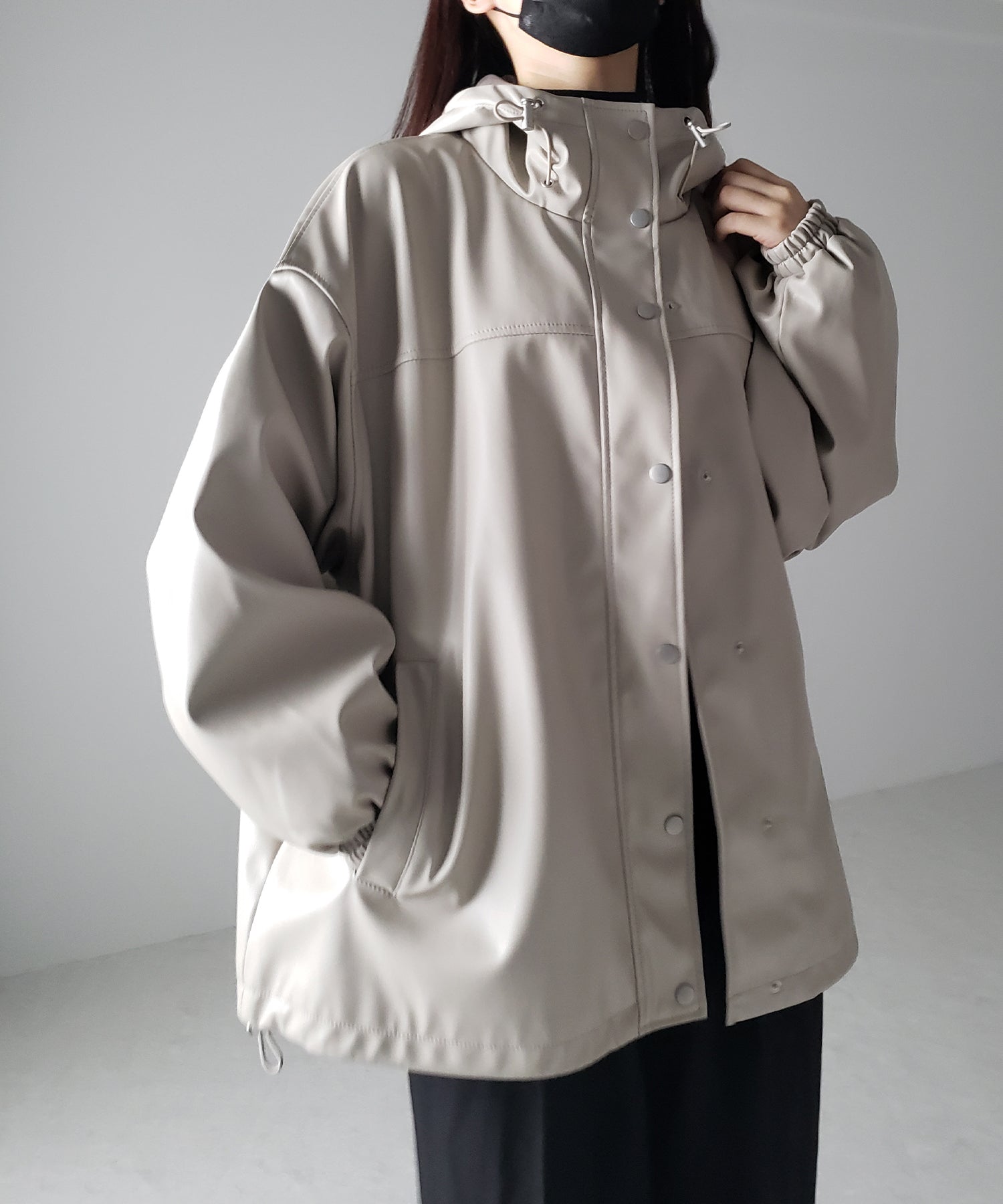 【 裾が絞れる2WAY / 3color 】フェイクレザービッグシルエットマウンテンパーカー