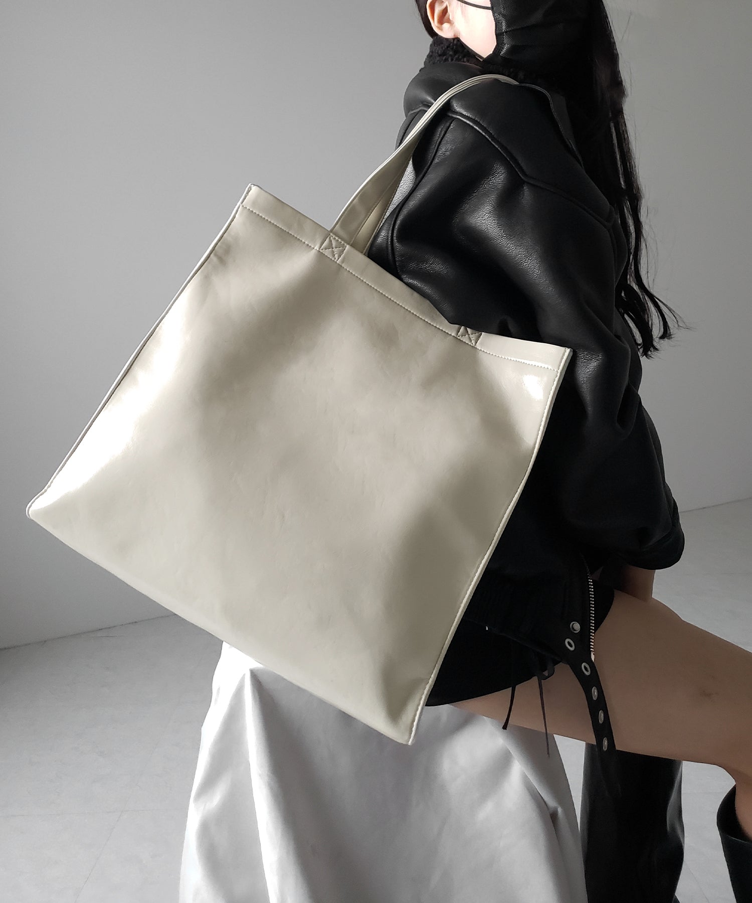【 2color / 大容量 】フェイクレザービッグスクエアトートバッグ / fake leather big square tote bag