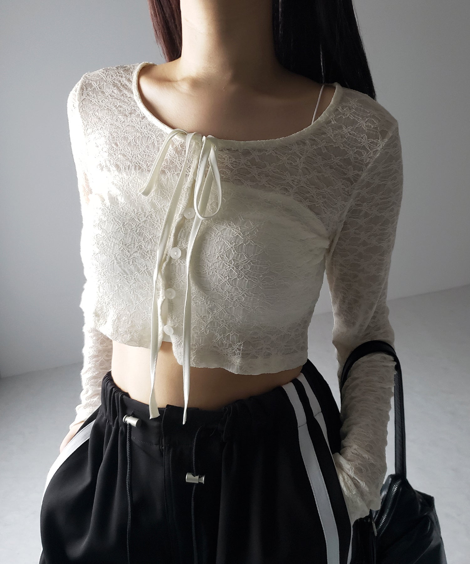 【 2WAY 】クロスストラップリボンショートレースカーディガン / cross strap ribbon short lace cardigan