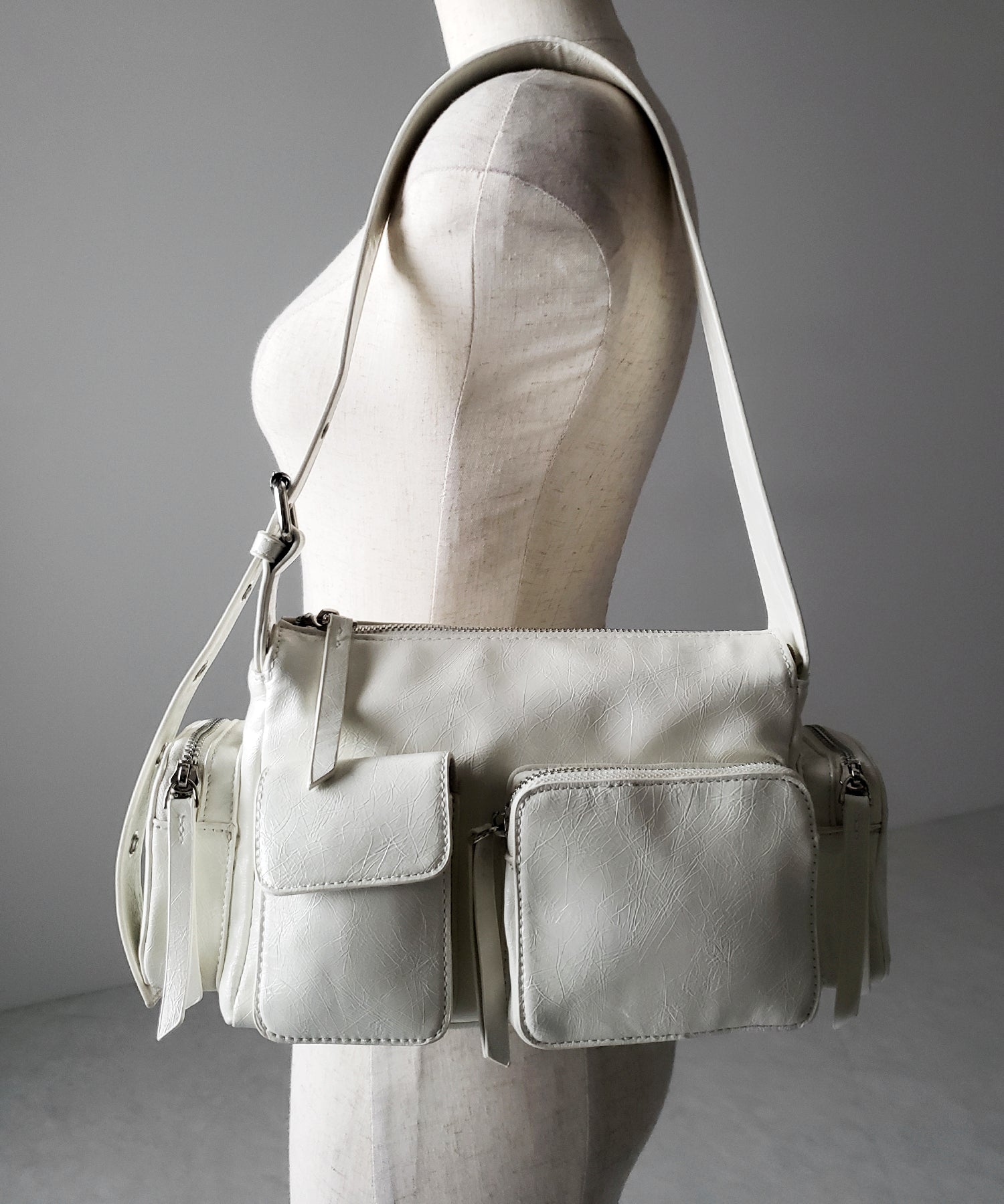 【 3color 】4アウトポケットヴィンテージスクエアショルダーバッグ / 4 outpocket vintage square shoulder bag