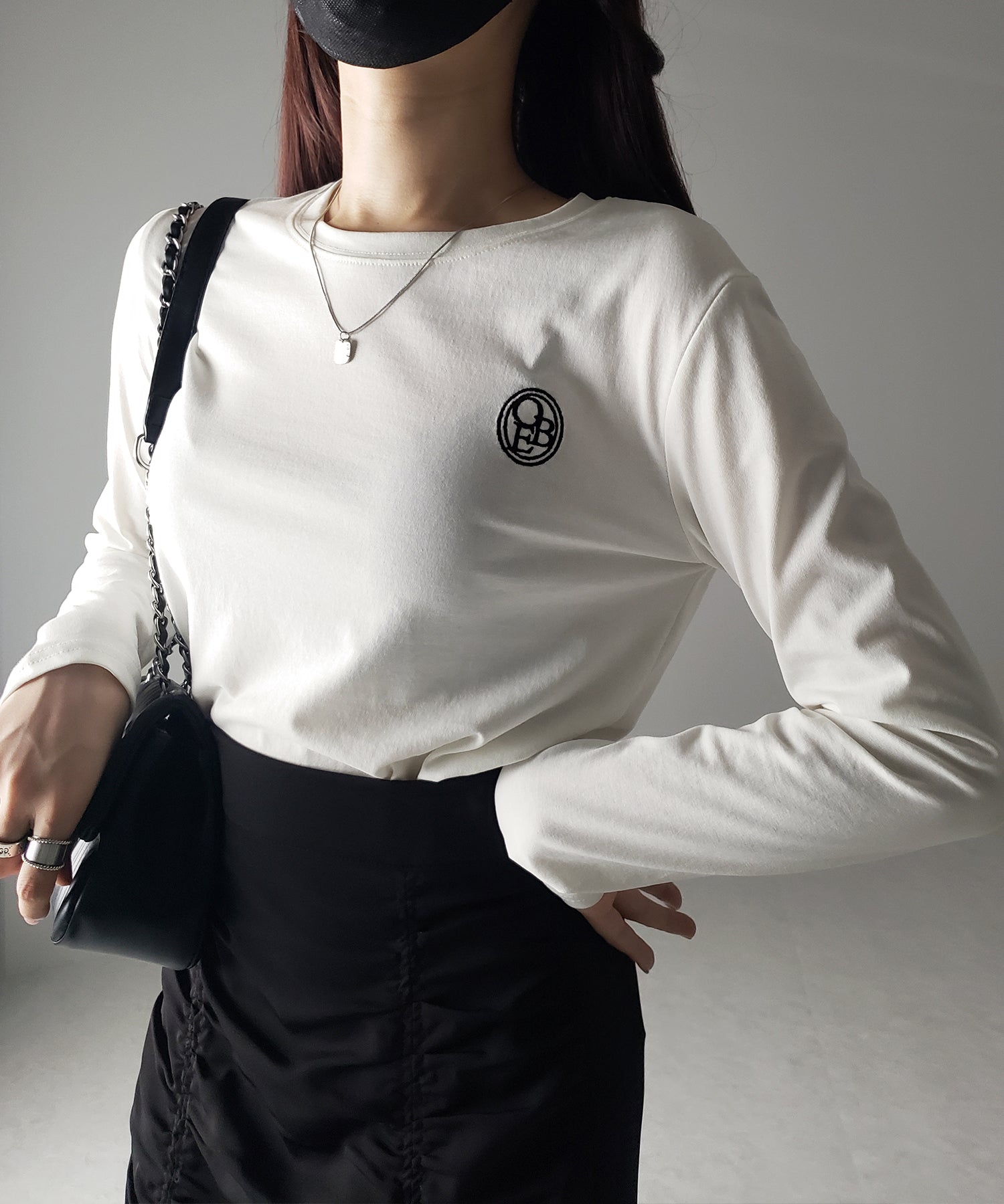 OBE刺繍 ミニロゴ長袖Tシャツ【 韓国製 】