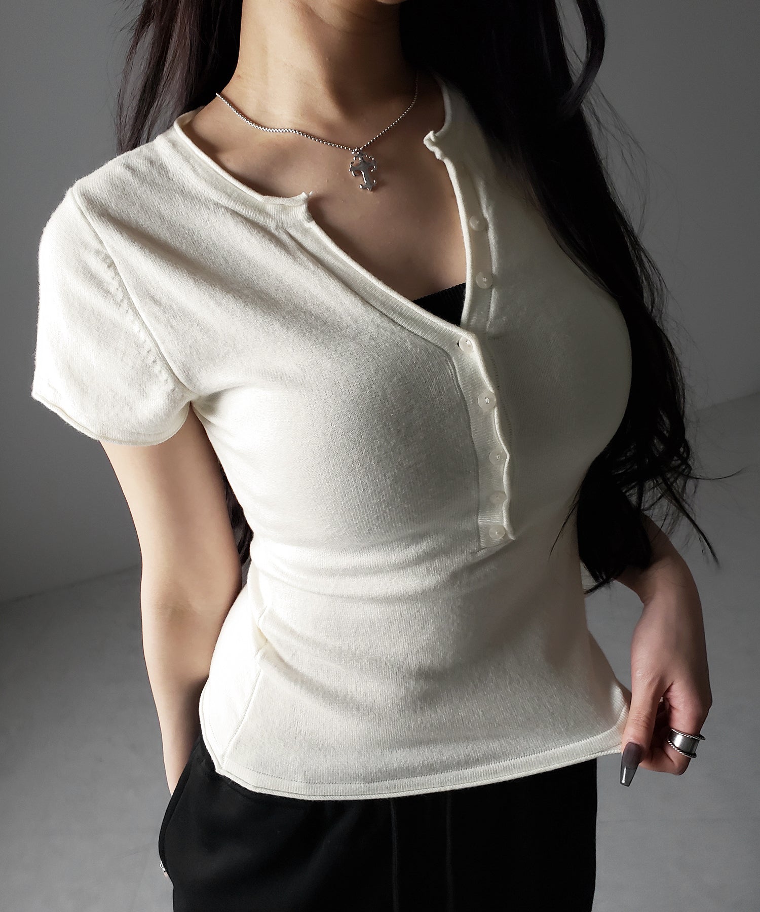 ヘンリーネック半袖ぴちニットトップス / henley neck short sleeve pichi knit tops