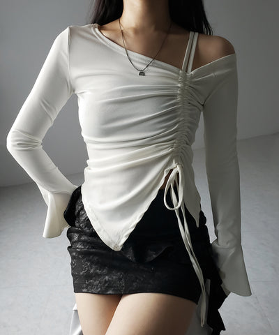 シャーリングリボンスリットワンショルダートップス / shirring ribbon slit one shoulder tops