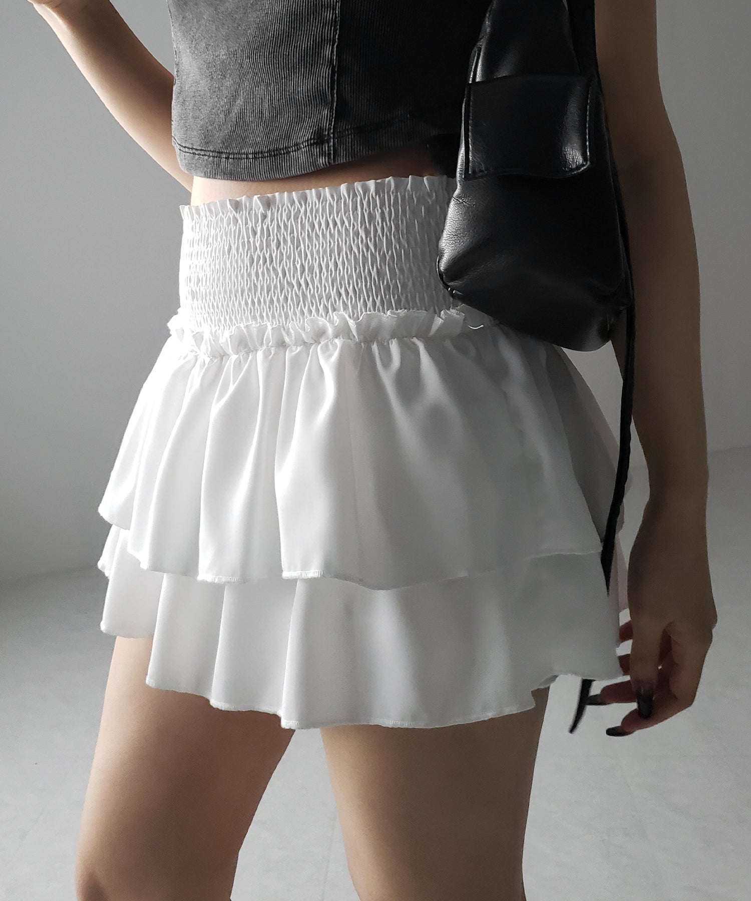 【 3color / 3size 】2段フリルシャーリングミニスカパン / double frill shirring mini skirt pants