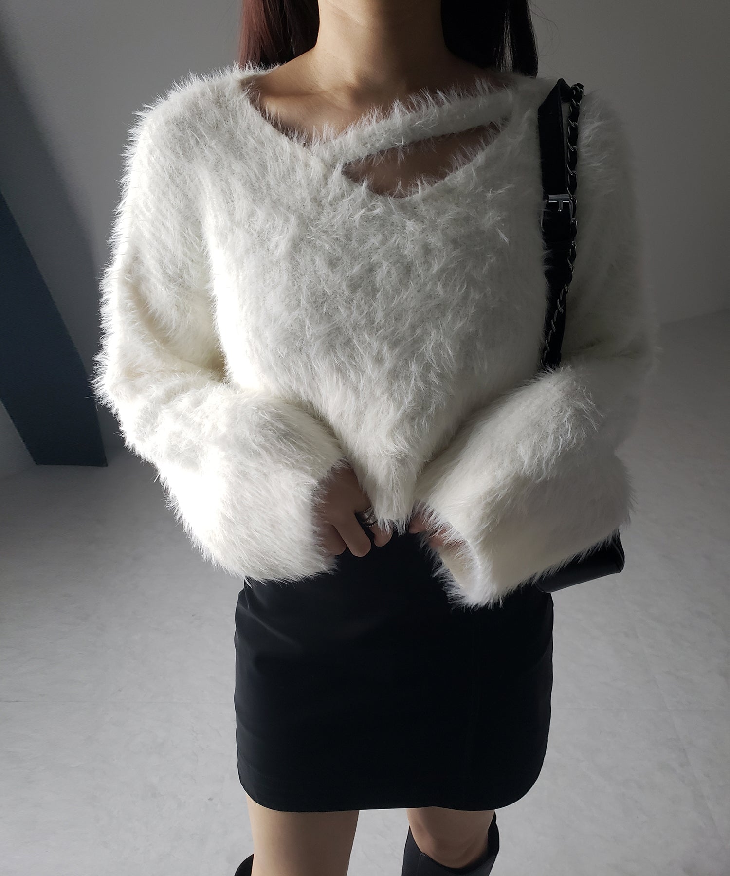 カットアウトショートシャギーニット