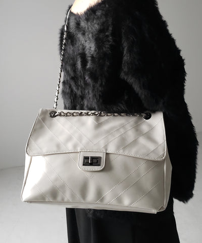 2WAY チェーンフェイクレザーフラップショルダーバッグ / 2WAY chain fake leather flap shoulder bag