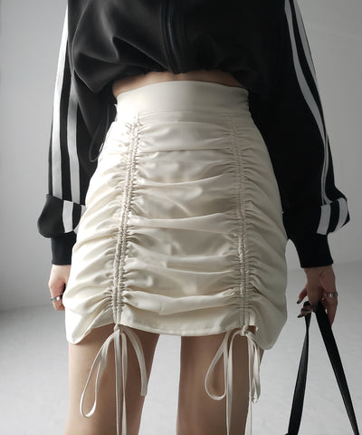 【 インパン裏地付 / セルフカット調節可能 】 ストラップダブルリボンシャーリングミニスカート / strap double ribbon shirring mini skirt