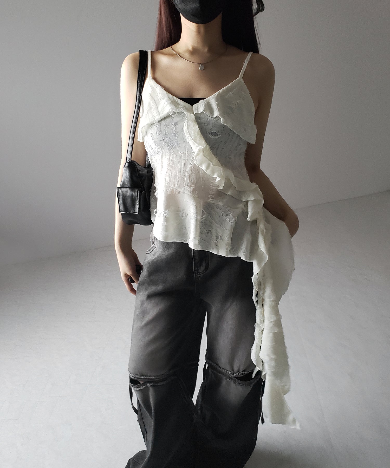 アシンメトリーダメージフリルキャミソール / asymmetry damage frill camisole
