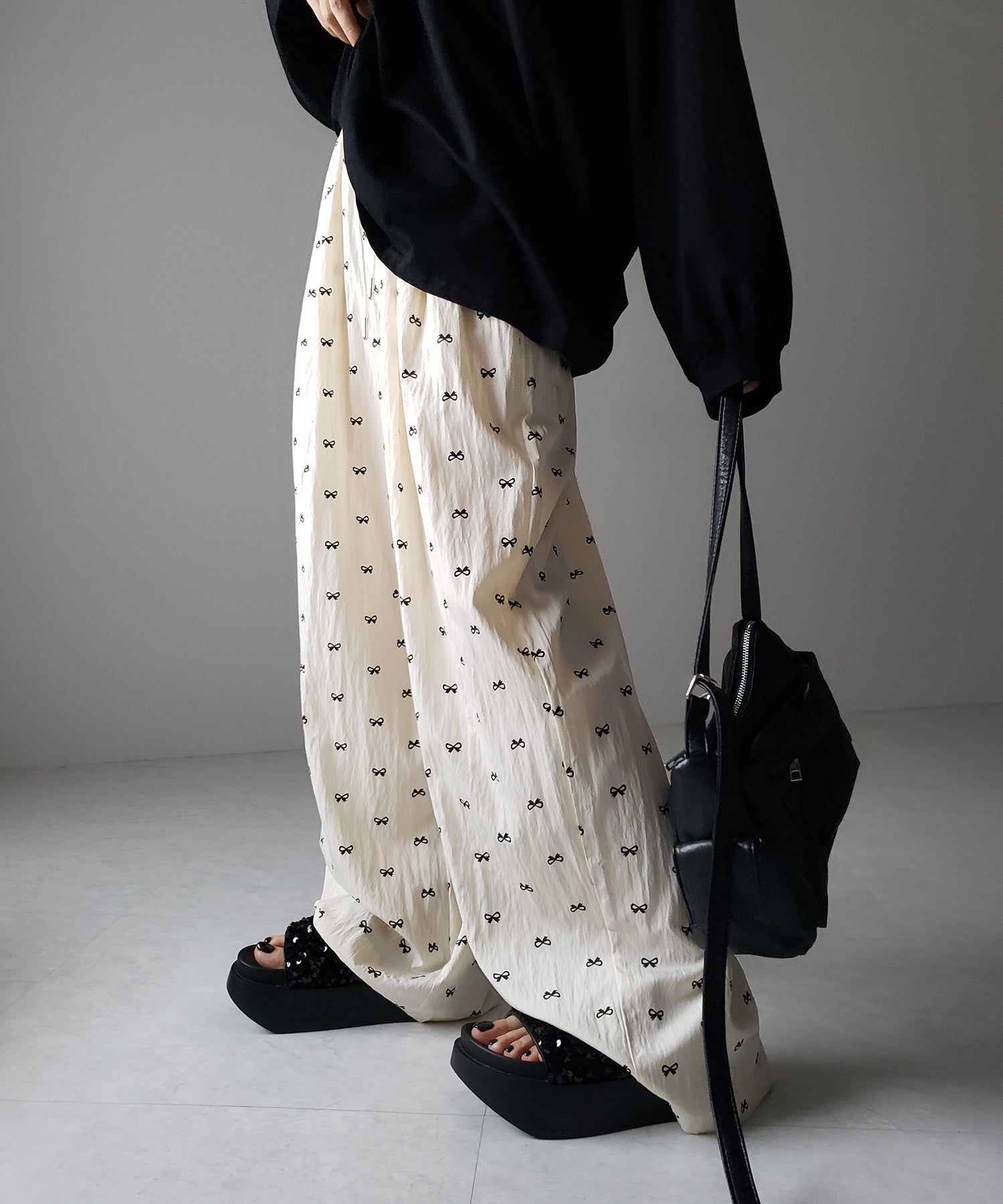 リボンプリントワイドイージーパンツ / ribbon print wide easy pants