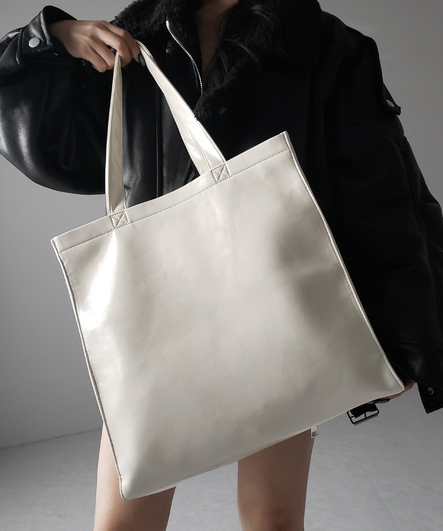 【 2color / 大容量 】フェイクレザービッグスクエアトートバッグ / fake leather big square tote bag
