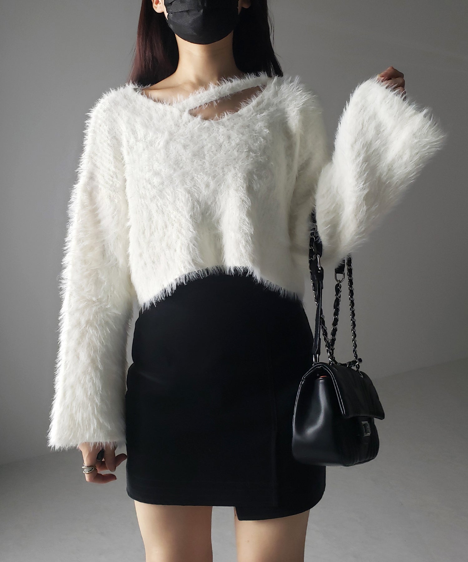 カットアウトショートシャギーニット