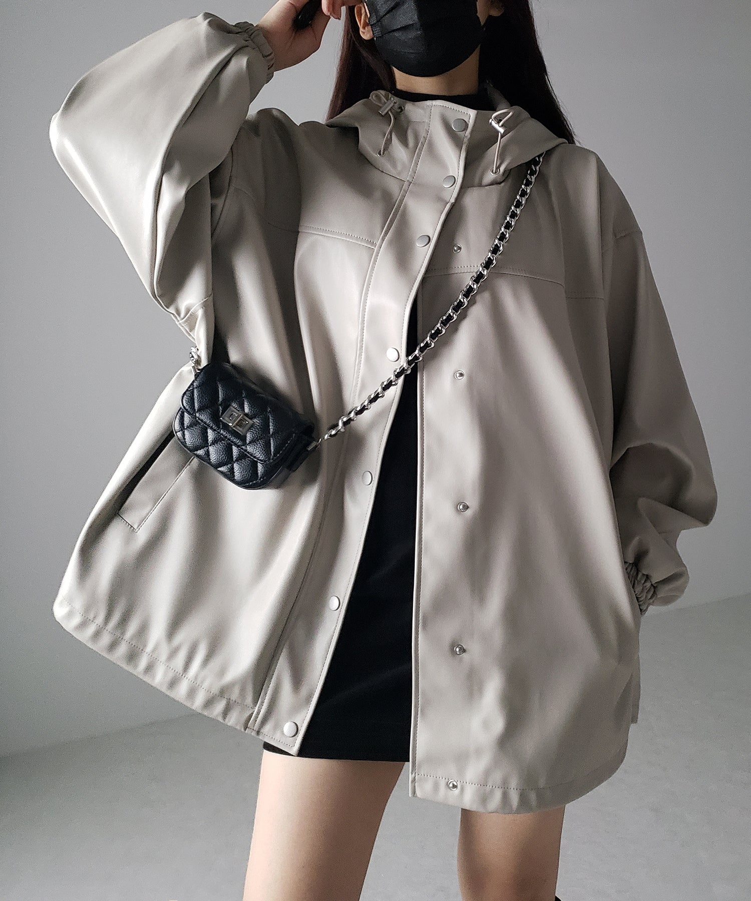 【 裾が絞れる2WAY / 3color 】フェイクレザービッグシルエットマウンテンパーカー