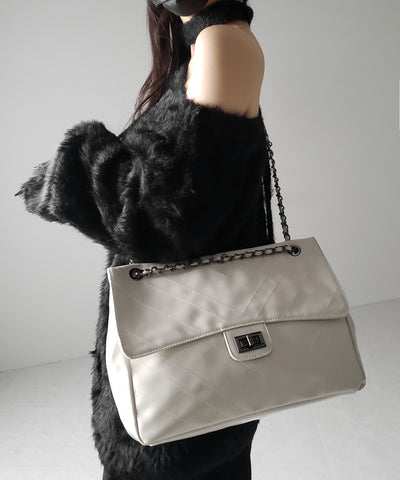 2WAY チェーンフェイクレザーフラップショルダーバッグ / 2WAY chain fake leather flap shoulder bag