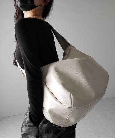 【 A4収納可 】ハトメデザインベルテッドワンハンドルショルダーバッグ / Eyelet design belted onehandle shoulder bag