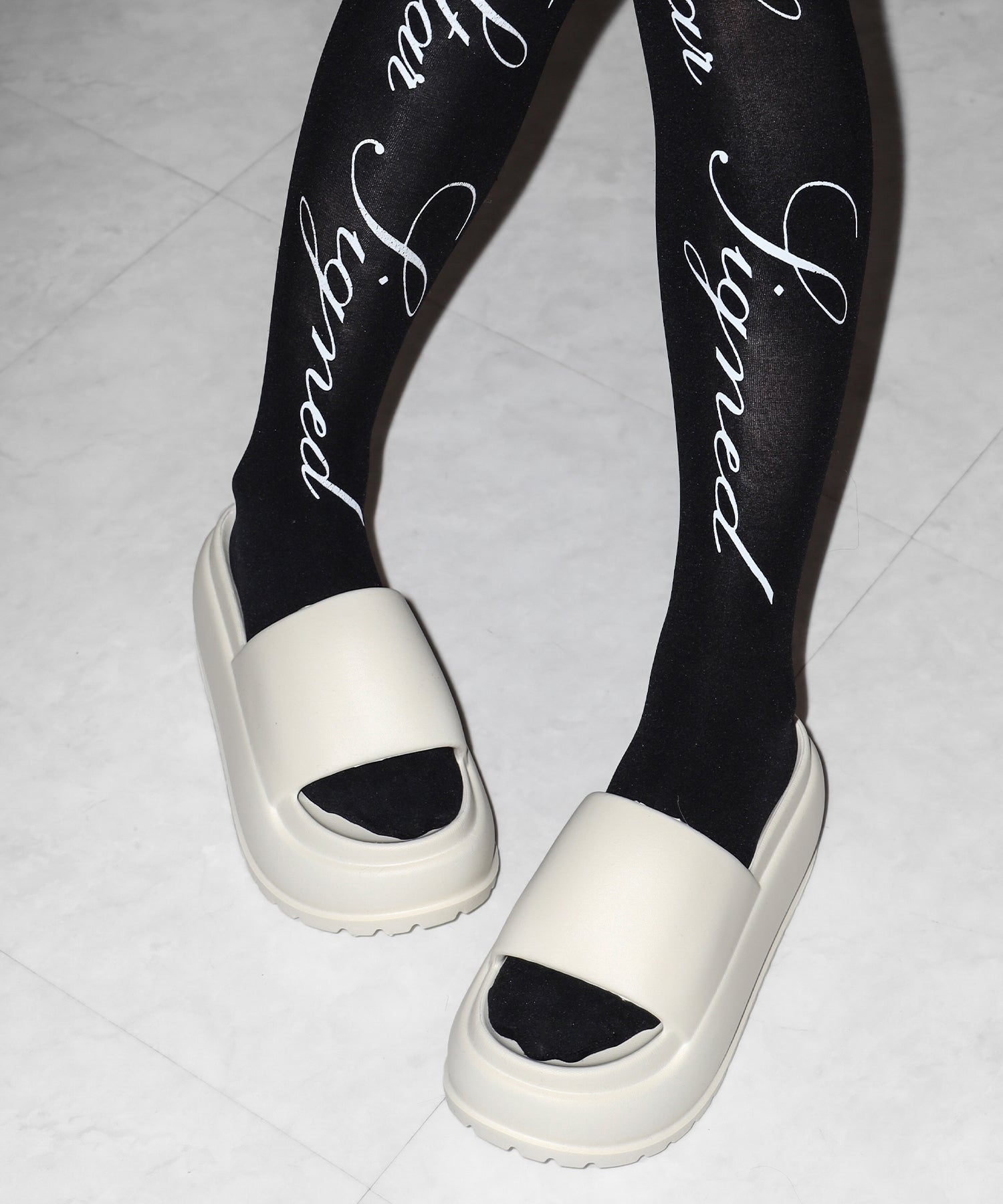 厚底ボリュームソールパフィースライドサンダル/platform volume sole puffy slide sandals