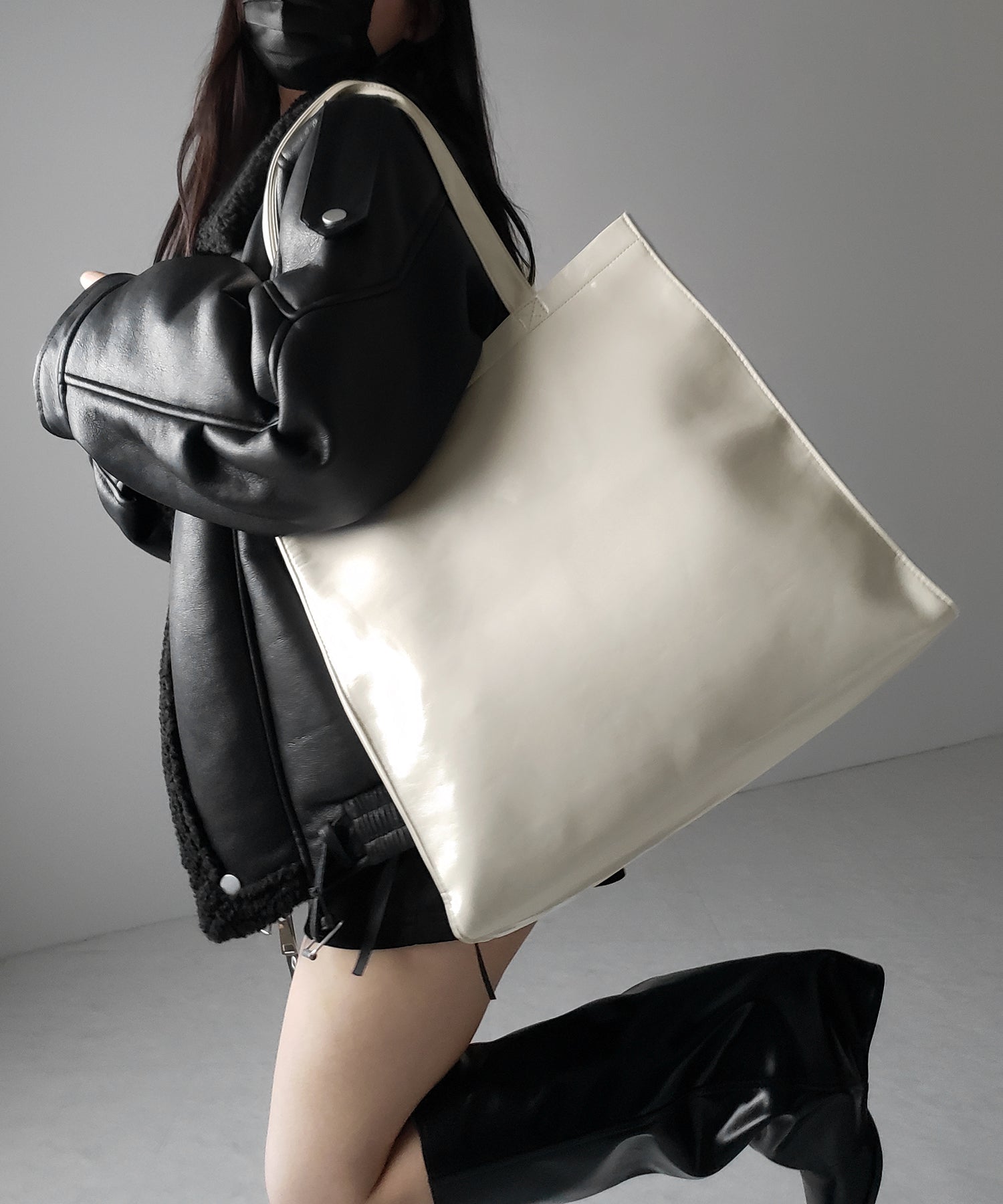 【 2color / 大容量 】フェイクレザービッグスクエアトートバッグ / fake leather big square tote bag