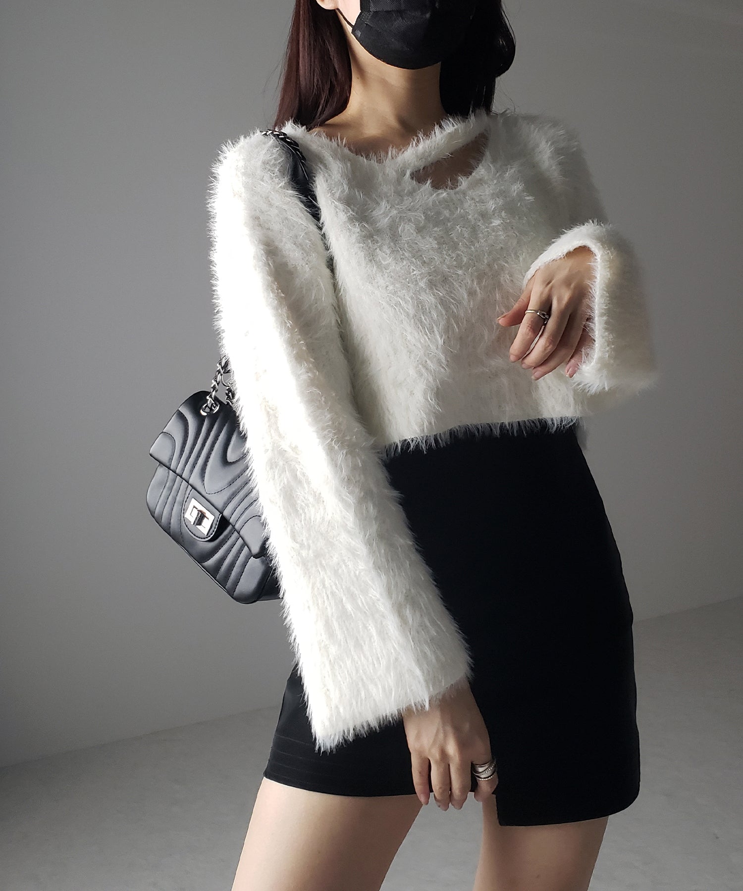 カットアウトショートシャギーニット