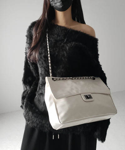 2WAY チェーンフェイクレザーフラップショルダーバッグ / 2WAY chain fake leather flap shoulder bag
