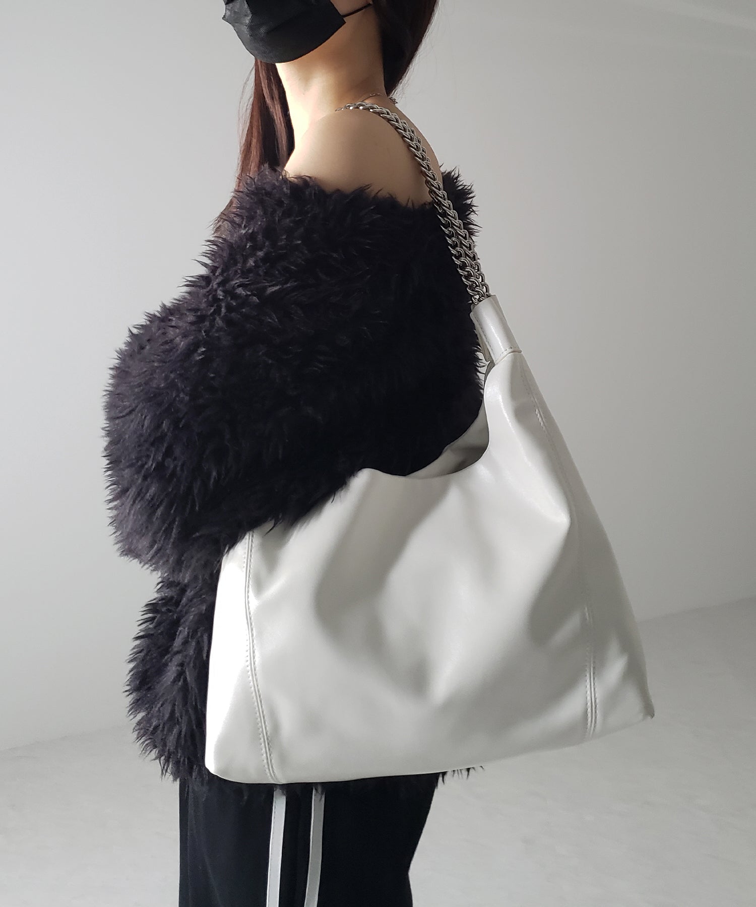 【 3color 】チェーンフェイクレザーショルダーバッグ