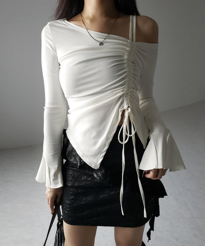 シャーリングリボンスリットワンショルダートップス / shirring ribbon slit one shoulder tops