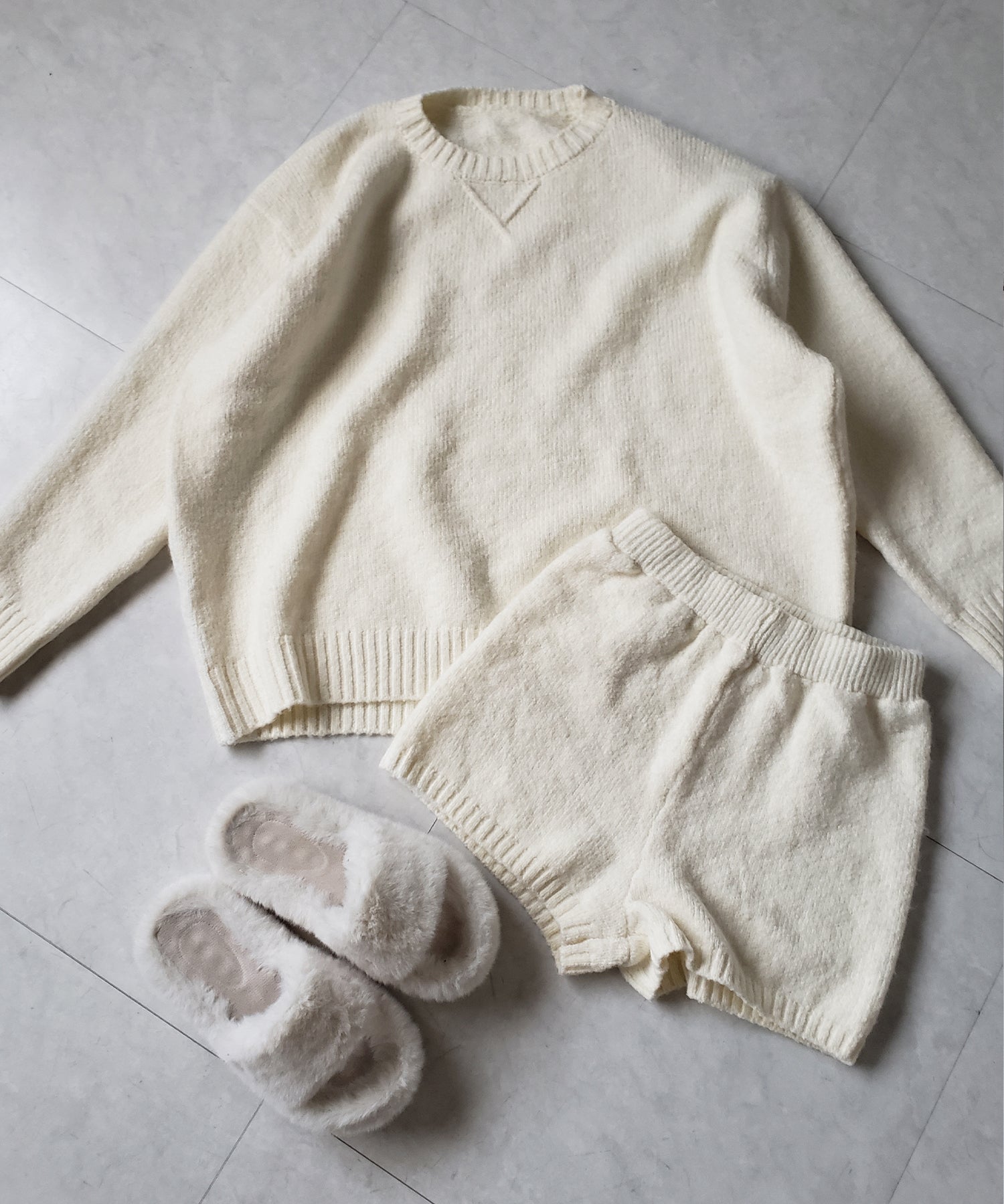 【 ニットセットアップ 】フラッフィーオーバーサイズニット + ニットショートパンツ SET / fluffy over size knit + knit short pants SET