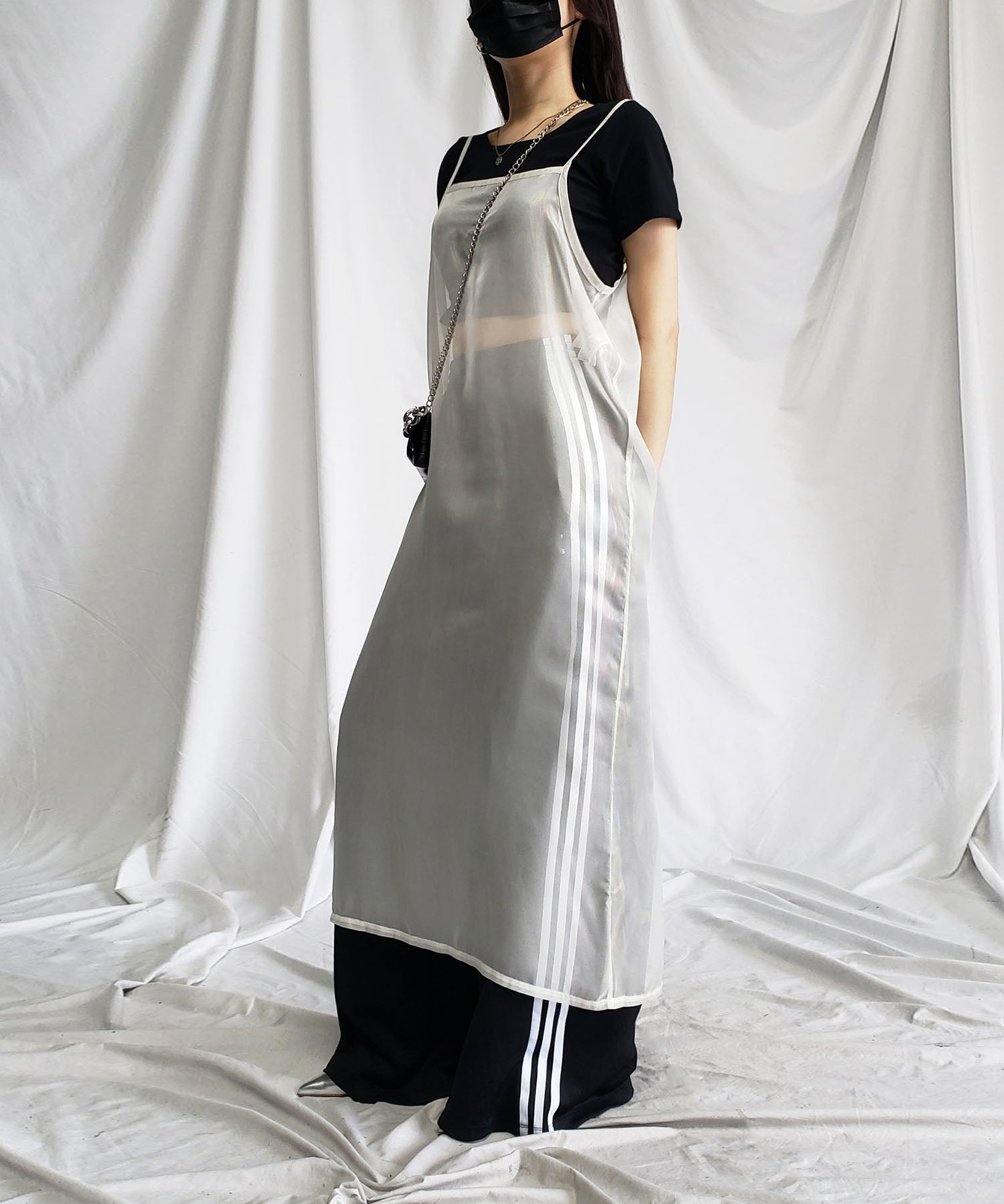 【 3color 】オーロラグロスオーガンジーバックスリットストレートキャミワンピース / Aurora gloss organdy backslit straight cami onepiece