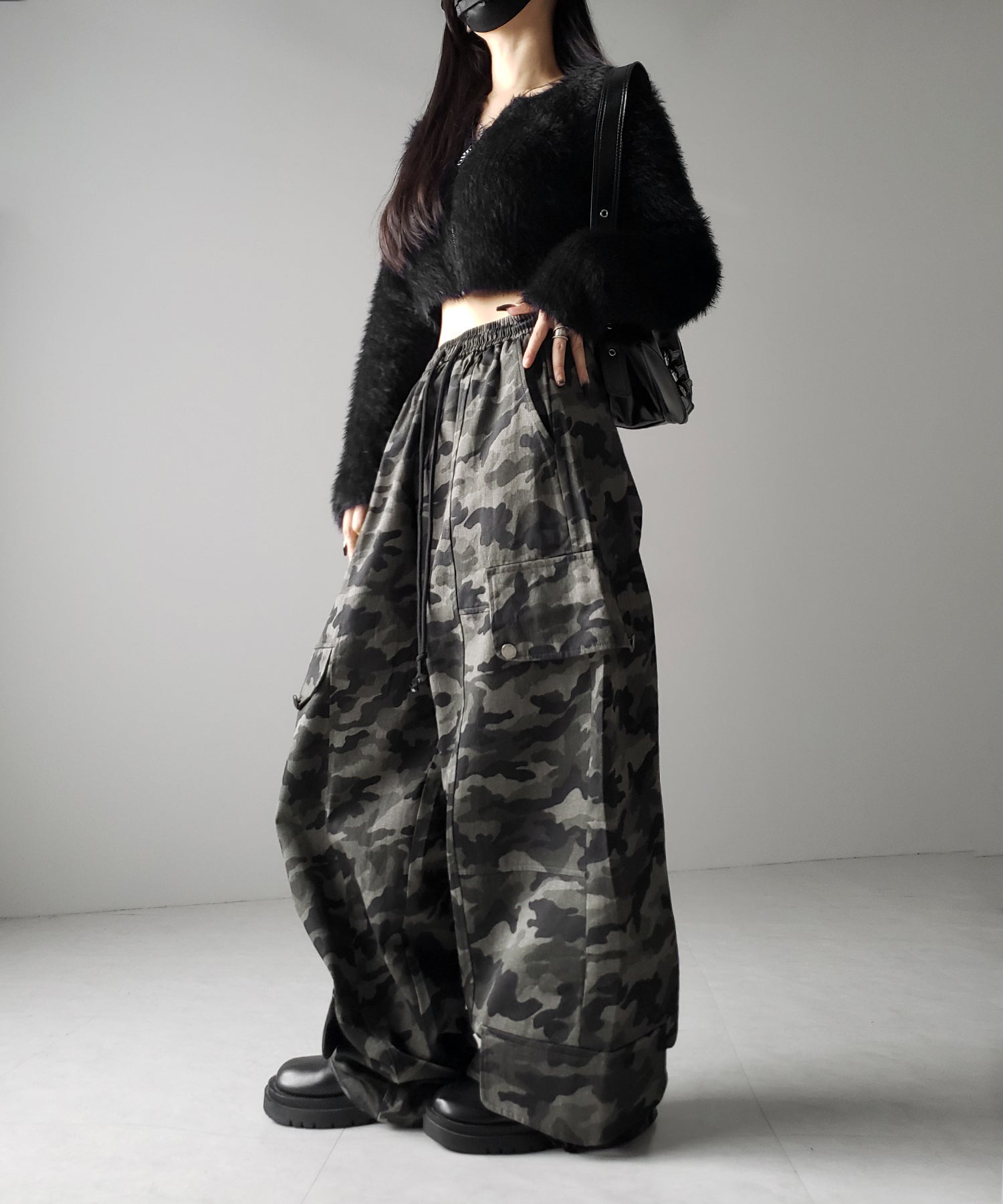 【 裾絞り可能2WAY 】カモフラミリタリーツイルワイドカーゴパンツ / camouflage military twill wide cargo pants