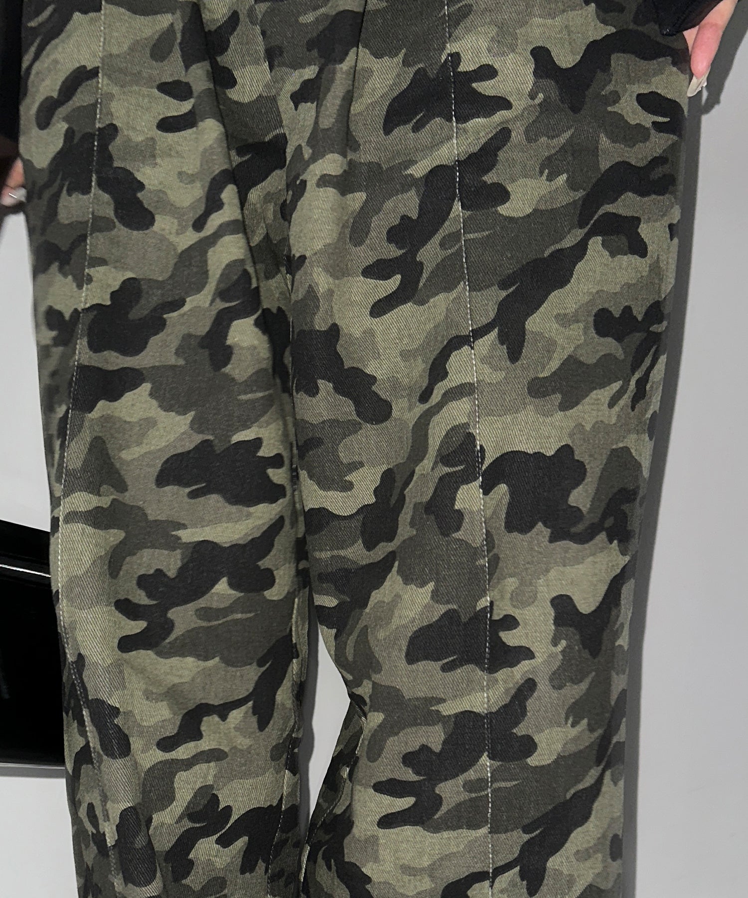 【 2color / 4size 】ダブルタックヴィンテージカモフラージュワイドパンツ / double tuck vintage camouflage wide pants
