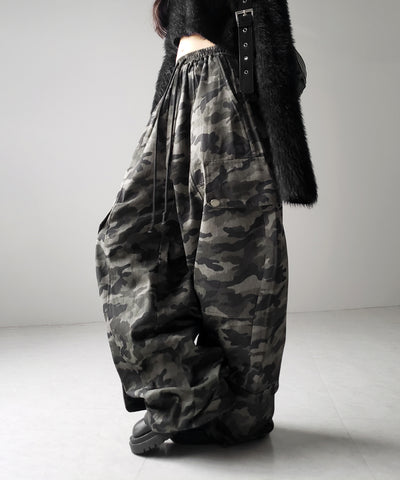 【 裾絞り可能2WAY 】カモフラミリタリーツイルワイドカーゴパンツ / camouflage military twill wide cargo pants