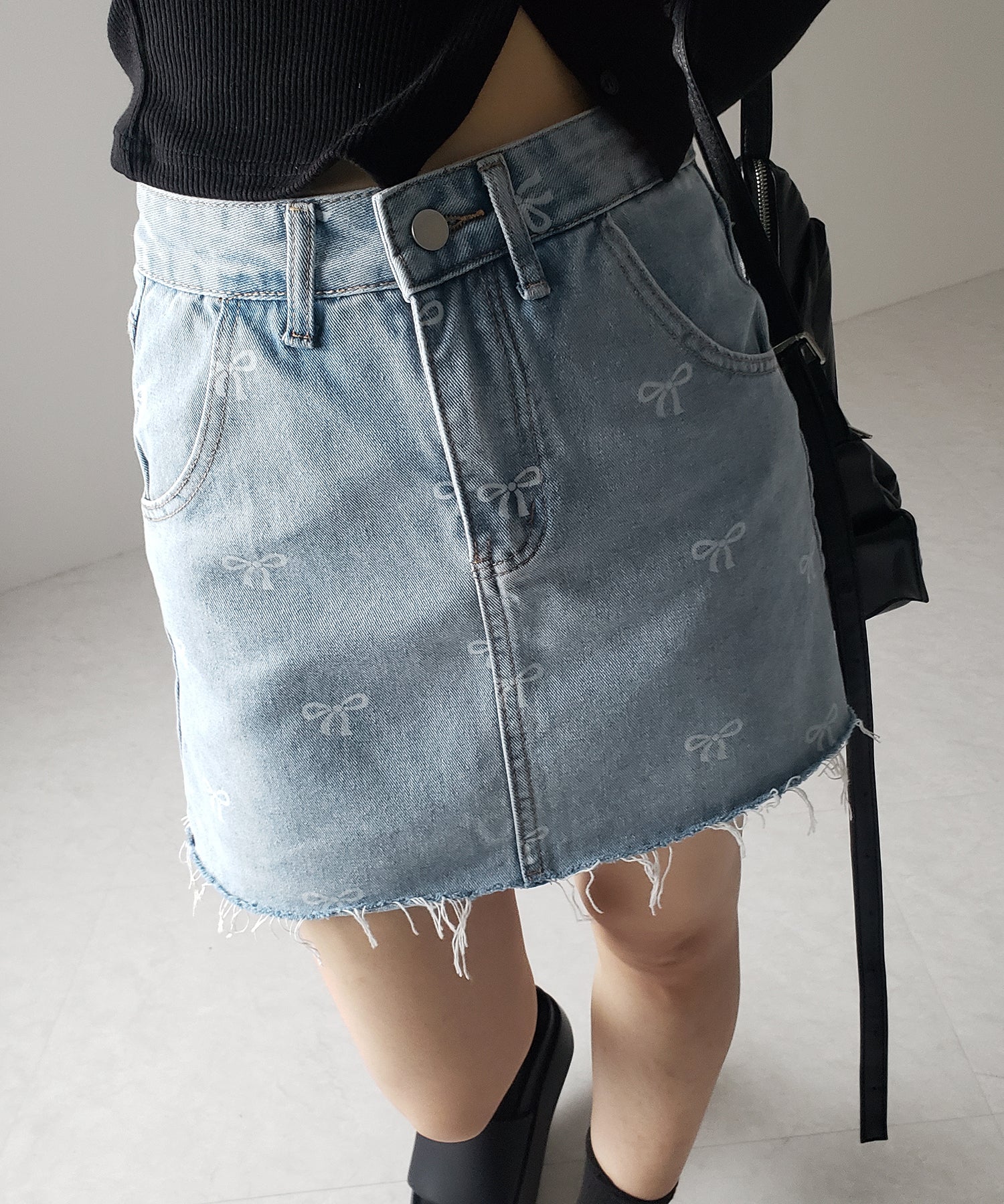 【 インパン裏地付き 】リボンプリントダメージデニムミニスカート / ribbon print damage denim mini skirt