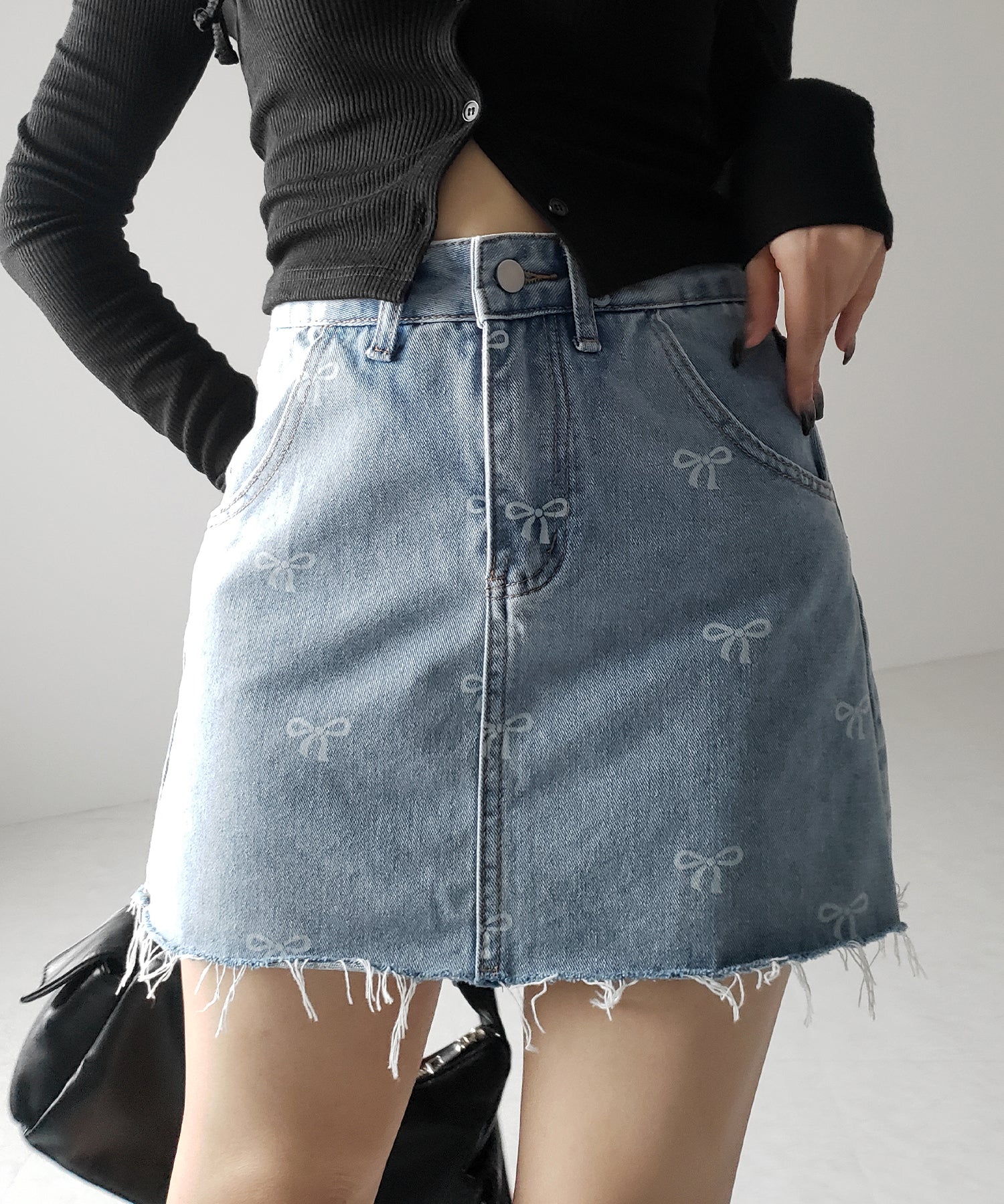 【 インパン裏地付き 】リボンプリントダメージデニムミニスカート / ribbon print damage denim mini skirt