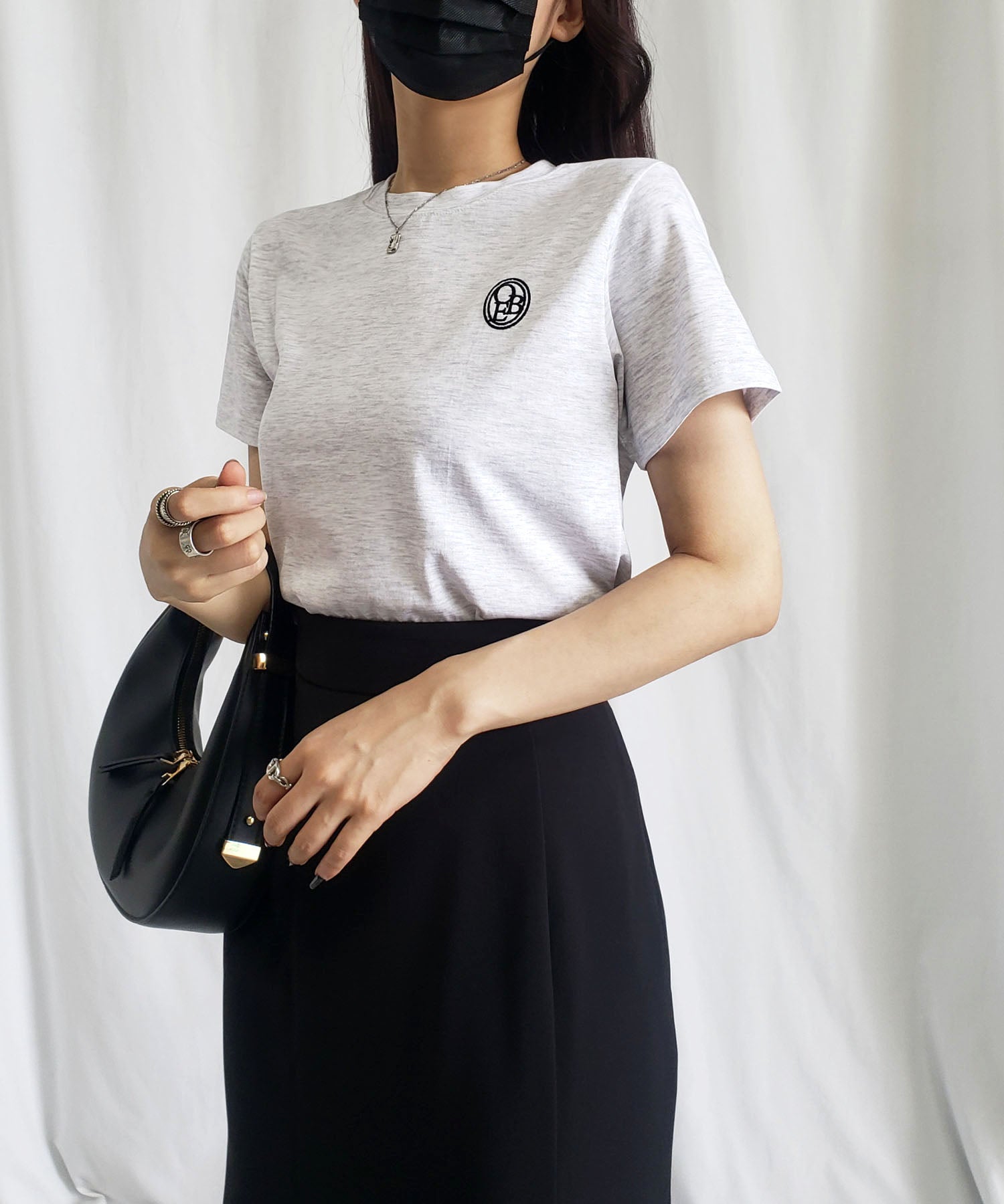 OBE刺繍 ミニロゴTシャツ【 韓国製 】
