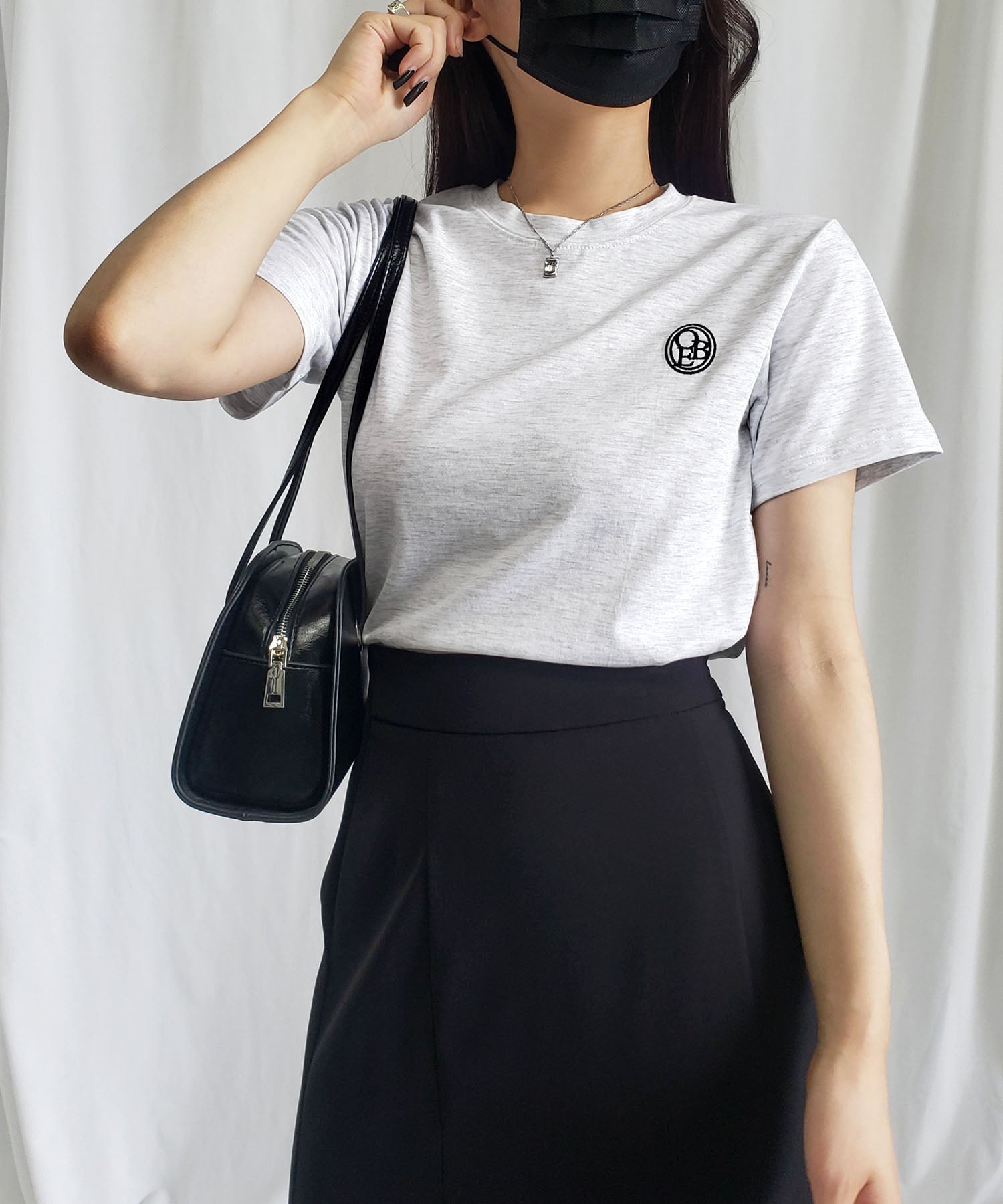 OBE刺繍 ミニロゴTシャツ【 韓国製 】