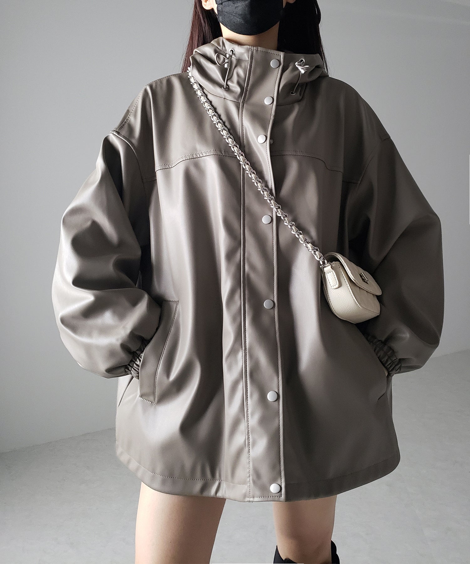 【 裾が絞れる2WAY / 3color 】フェイクレザービッグシルエットマウンテンパーカー