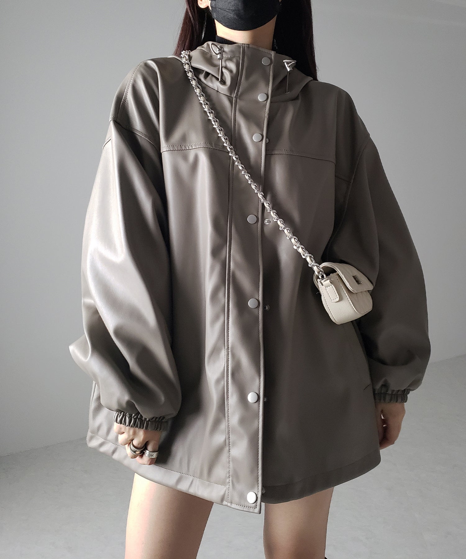【 裾が絞れる2WAY / 3color 】フェイクレザービッグシルエットマウンテンパーカー