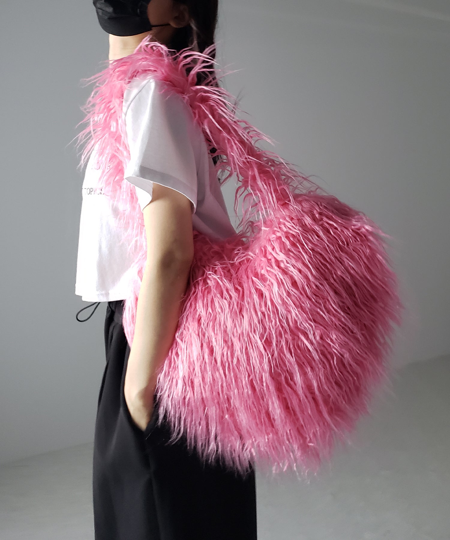 【 4color 】シャギーファーハートショルダーバッグ / shaggy fur heart shoulder bag