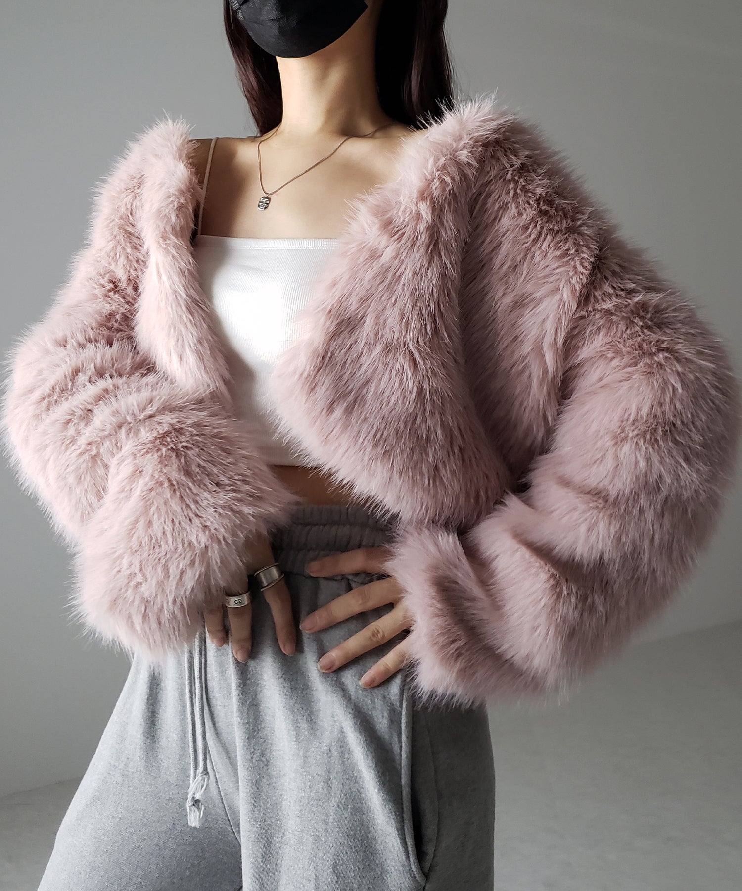 ノーカラーショートフェイクファーコート