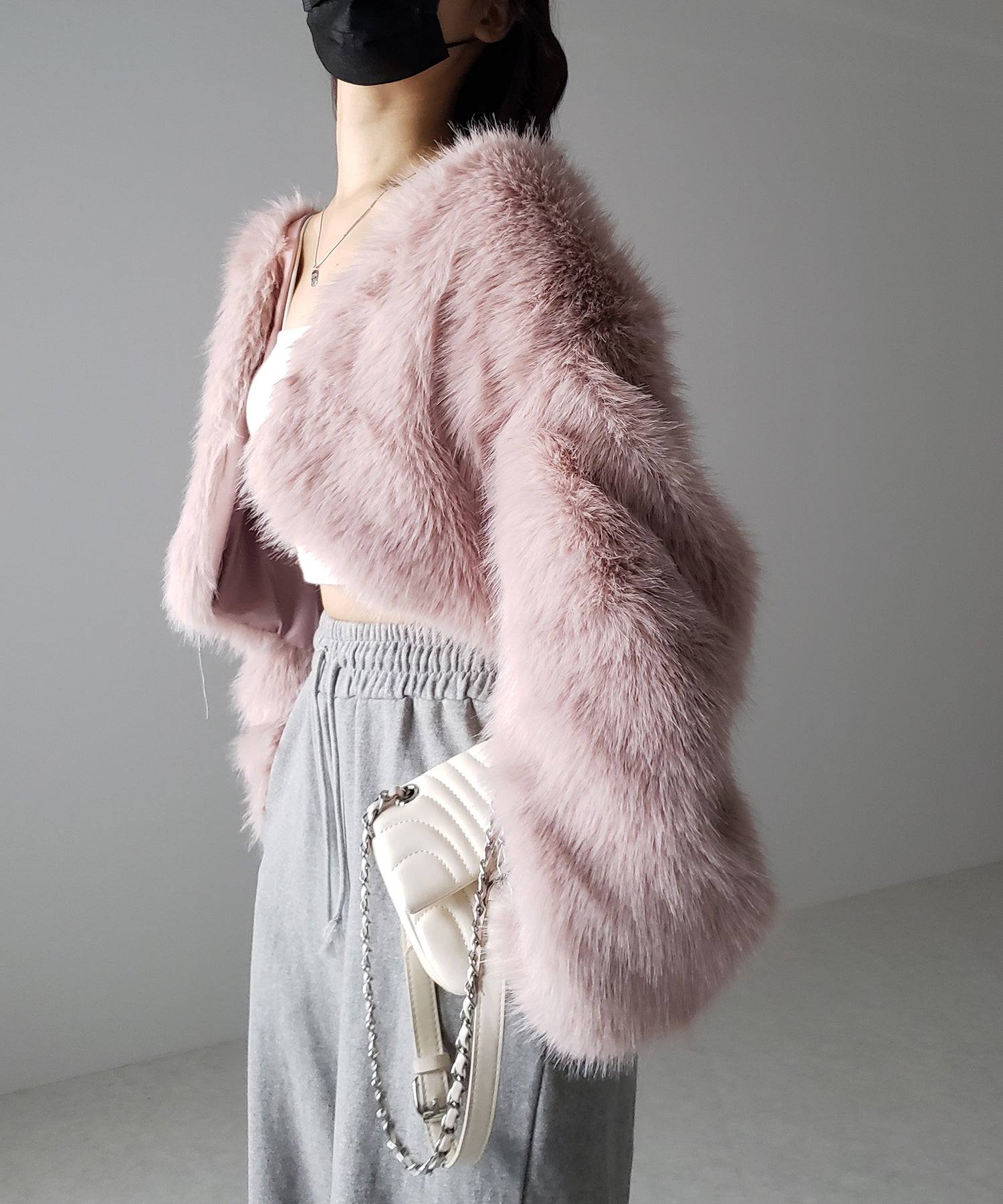 ノーカラーショートフェイクファーコート