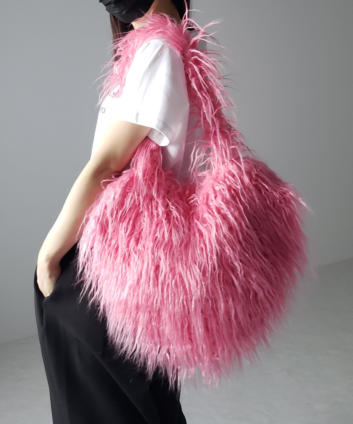 【 4color 】シャギーファーハートショルダーバッグ / shaggy fur heart shoulder bag