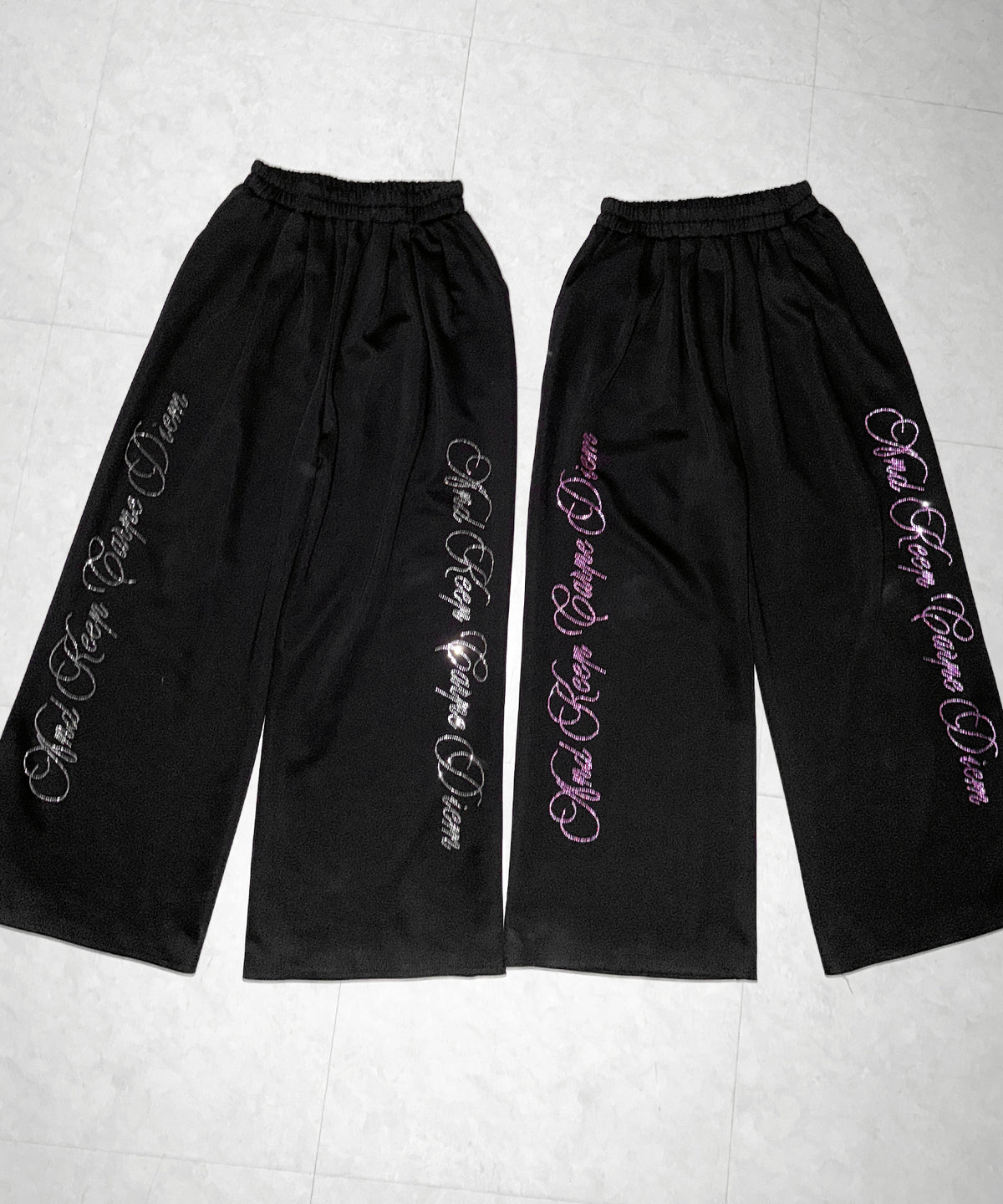 【 セットアップ可能 】ラインストーンロゴワイドスウェットパンツ / Rhine stone logo wide sweatpants