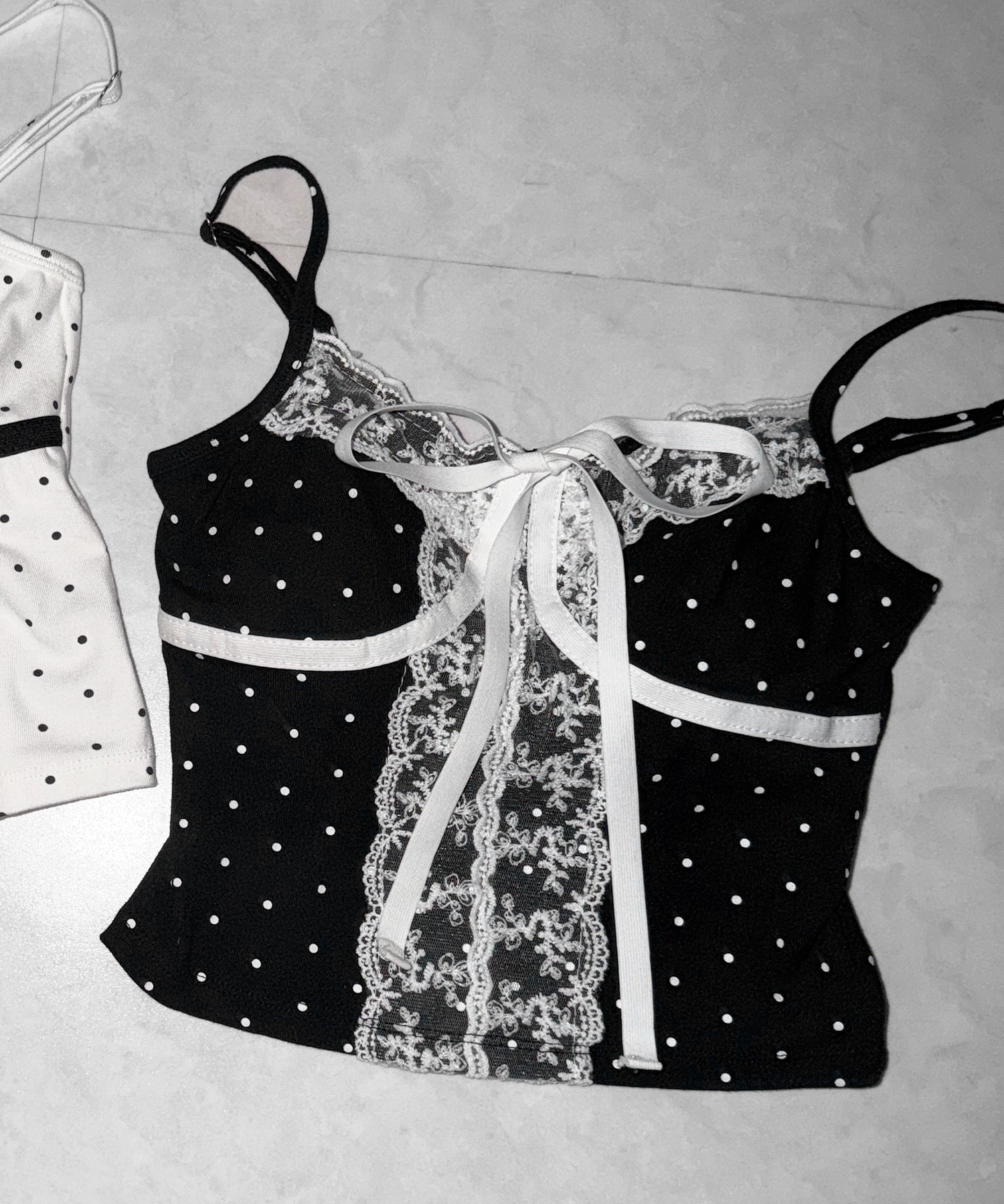 レースドッキングドットリボンキャミソール / lace dockimg dot ribbon camisole