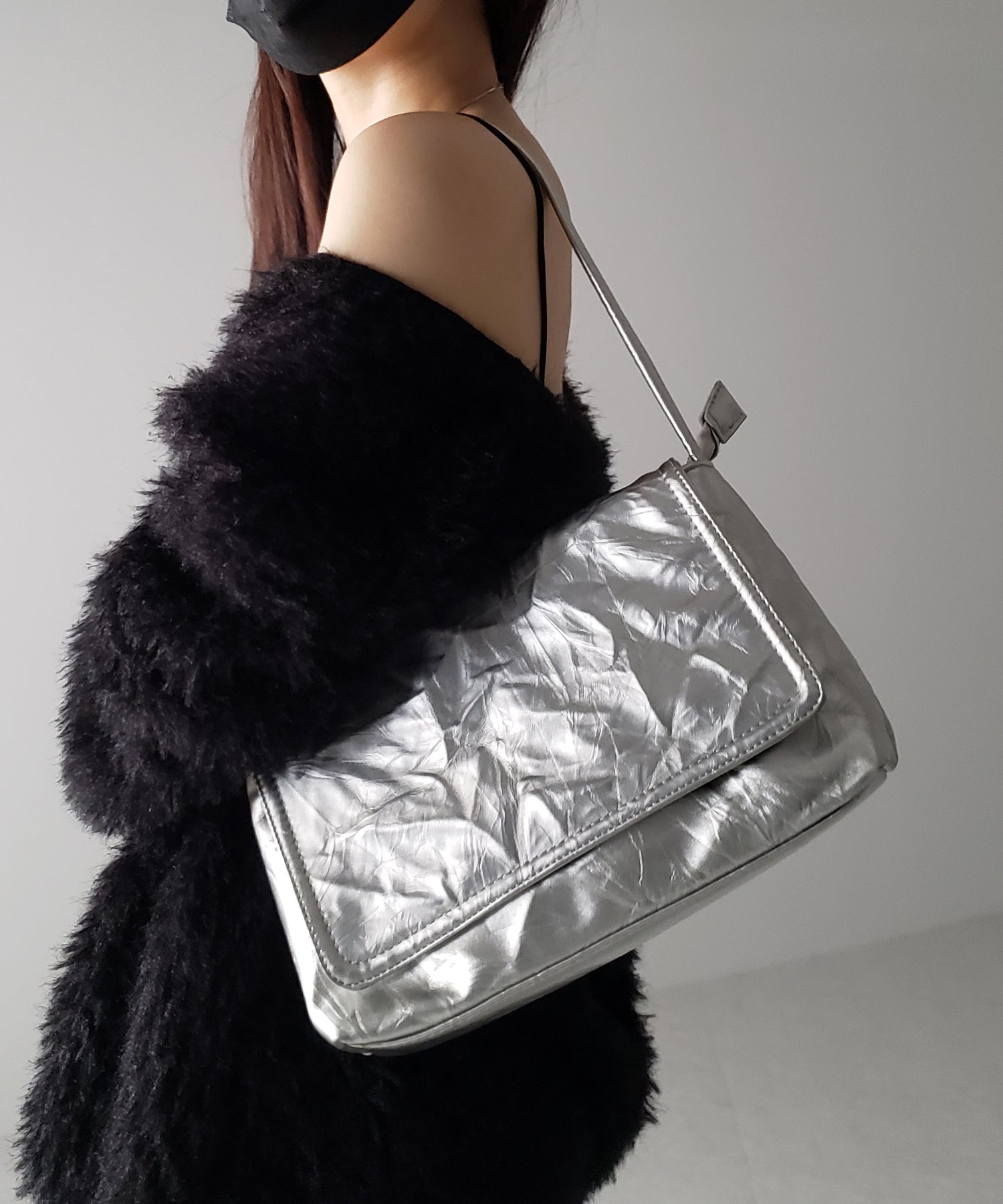 【 2color 】クラッシュレザースクエアショルダーバッグ