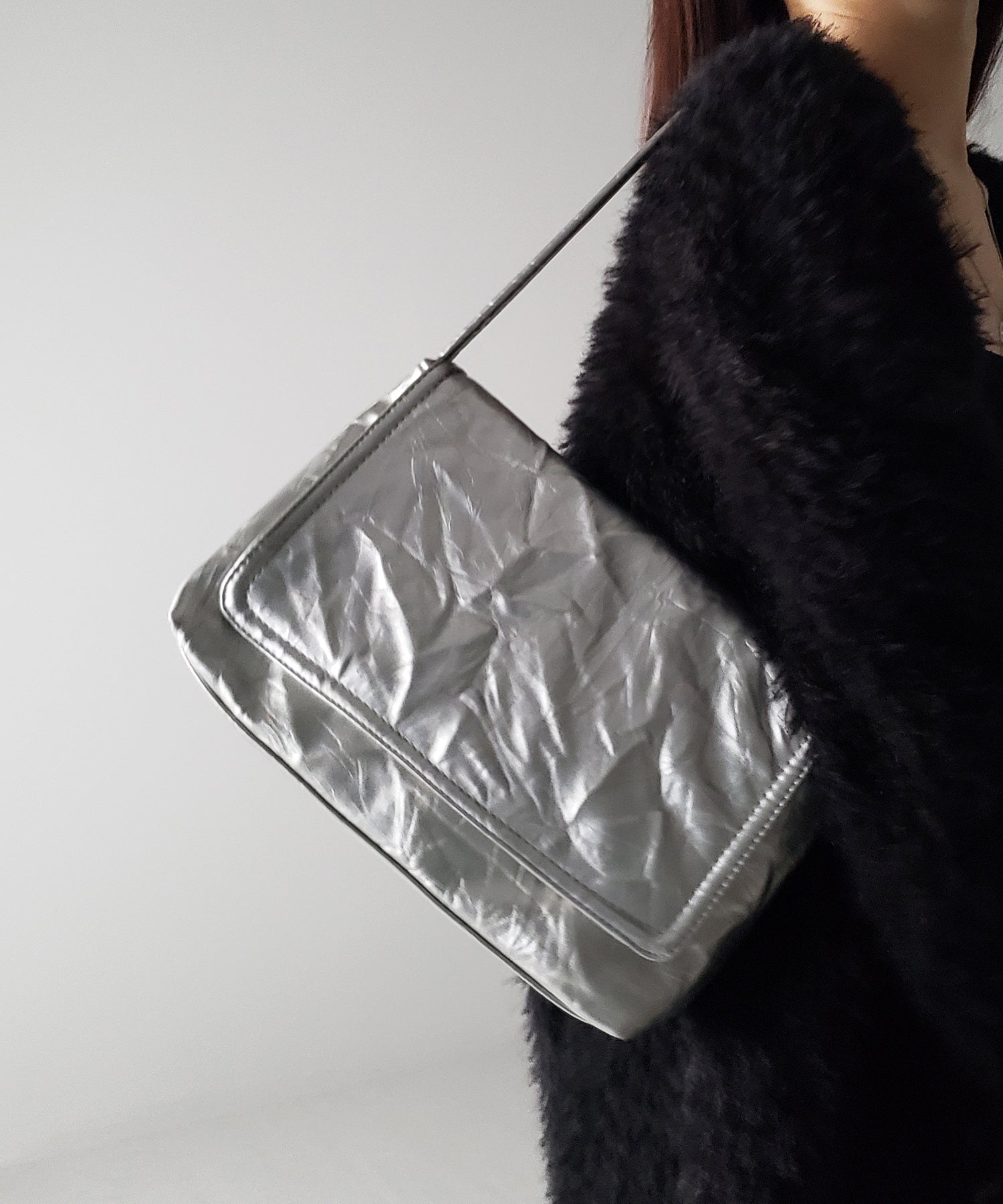 【 2color 】クラッシュレザースクエアショルダーバッグ