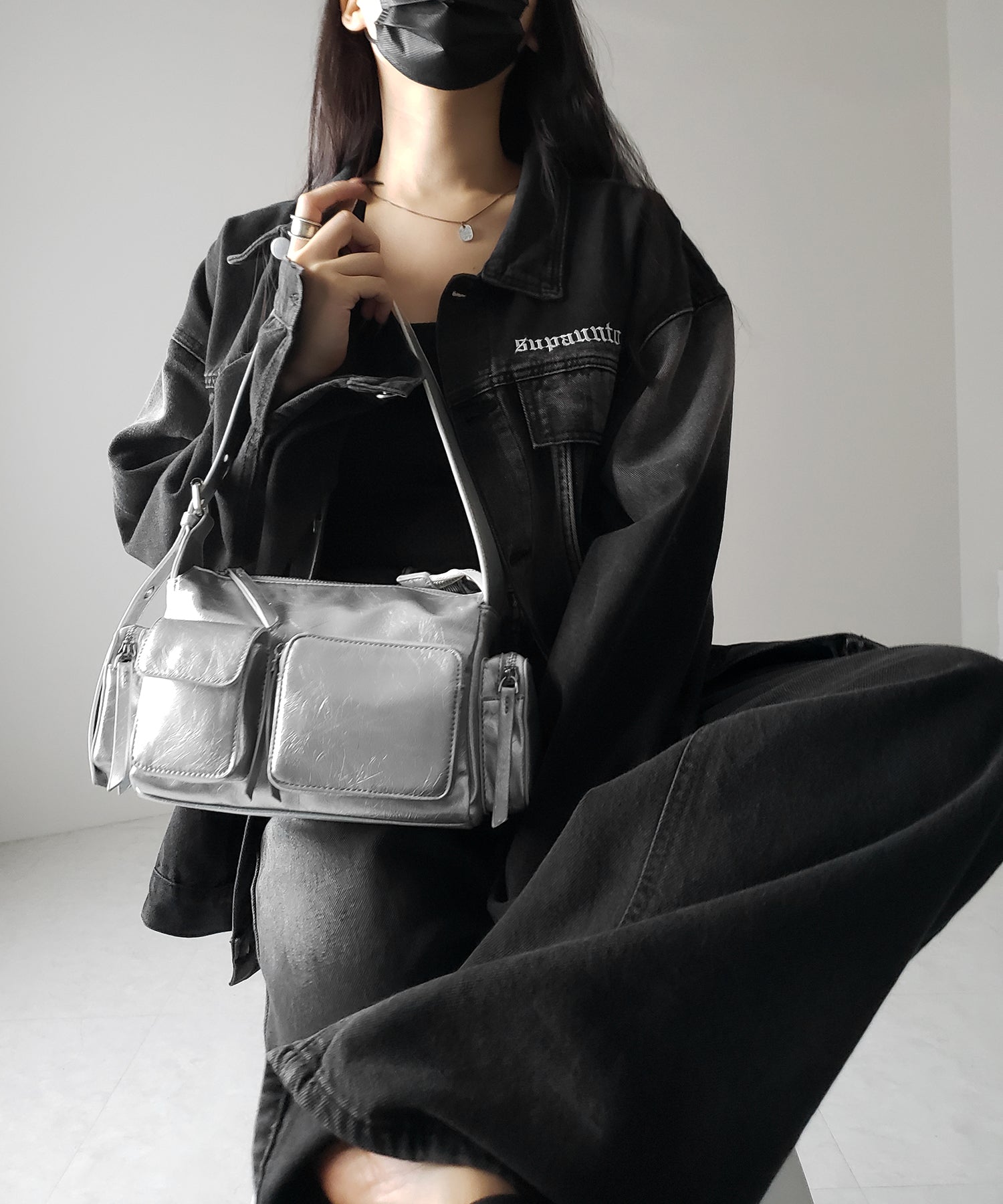 4アウトポケットヴィンテージスクエアショルダーバッグ / 4 outpocket vintage square shoulder bag