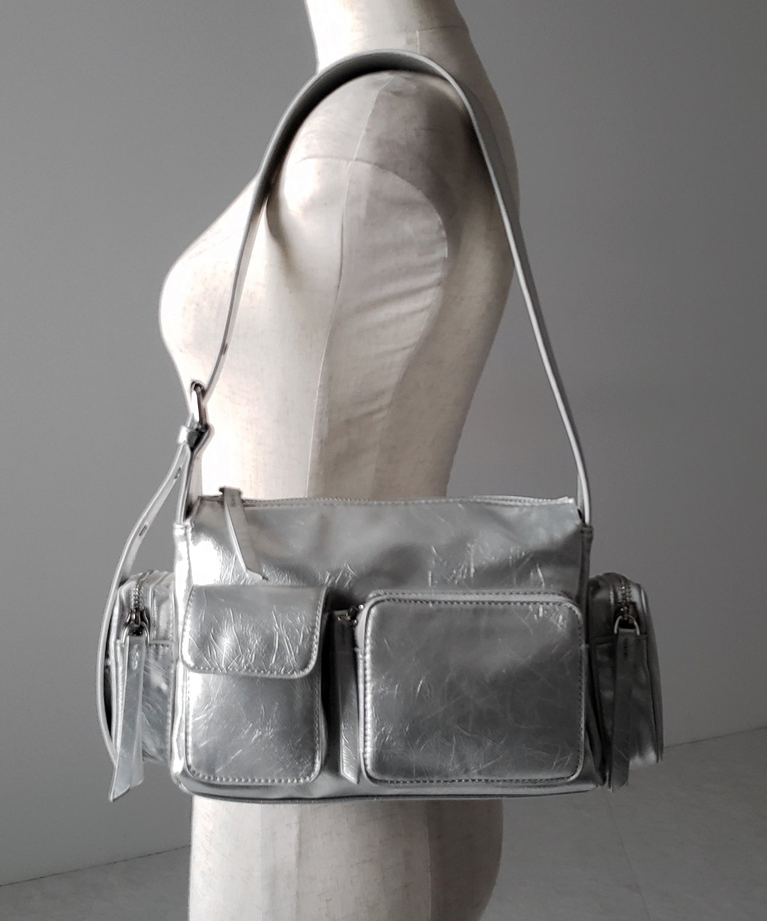 【 3color 】4アウトポケットヴィンテージスクエアショルダーバッグ / 4 outpocket vintage square shoulder bag