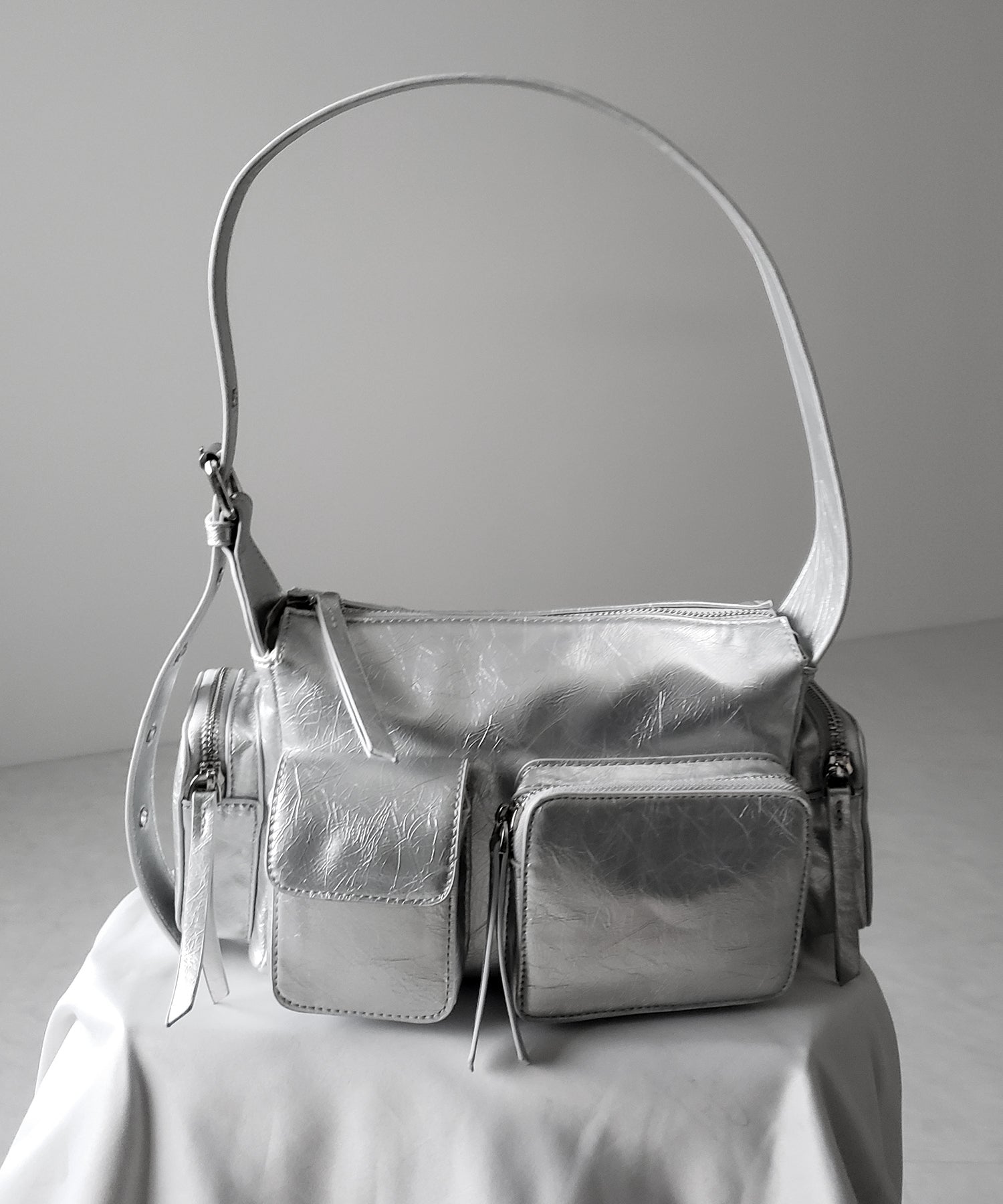 【 3color 】4アウトポケットヴィンテージスクエアショルダーバッグ / 4 outpocket vintage square shoulder bag