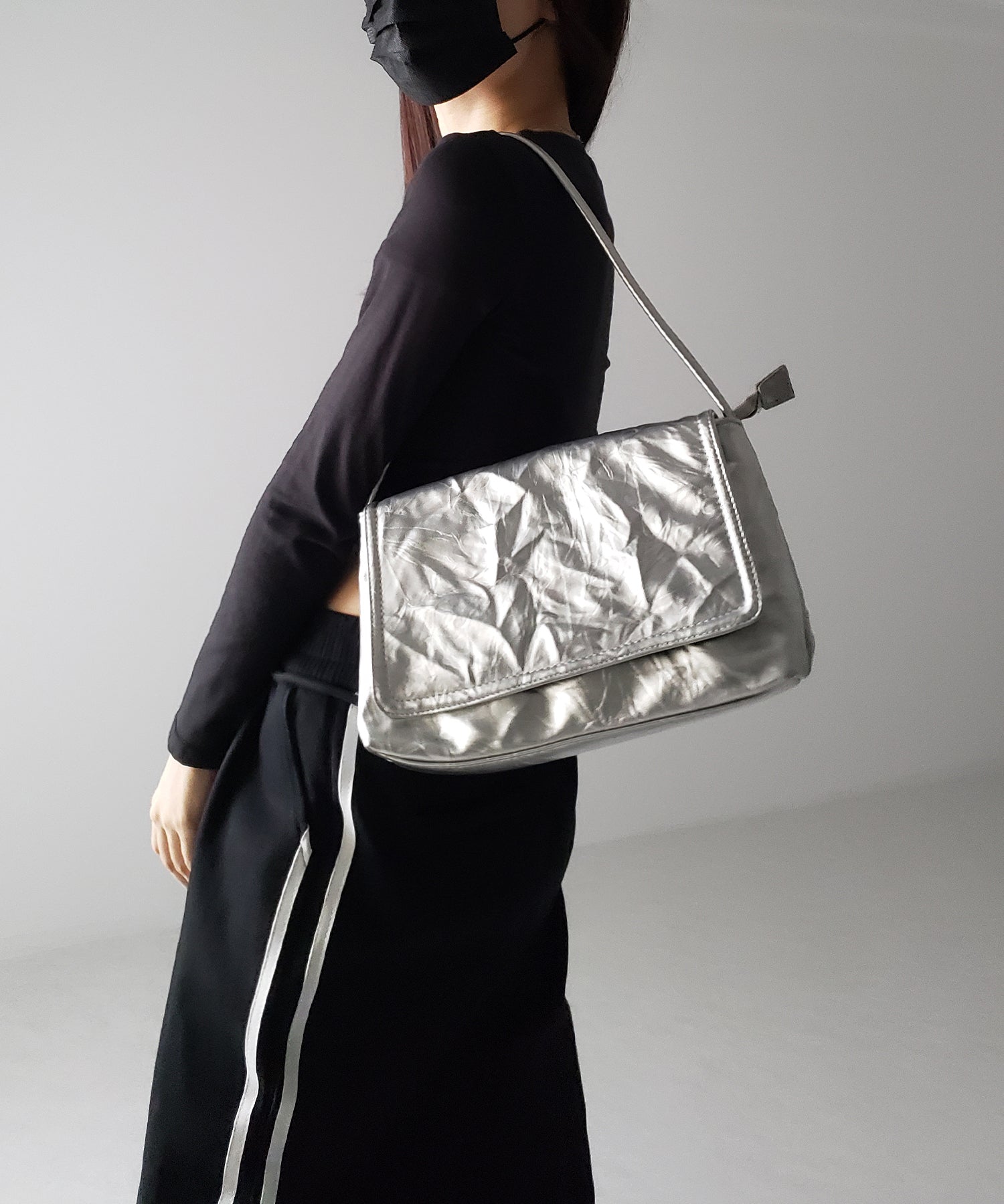 【 2color 】クラッシュレザースクエアショルダーバッグ