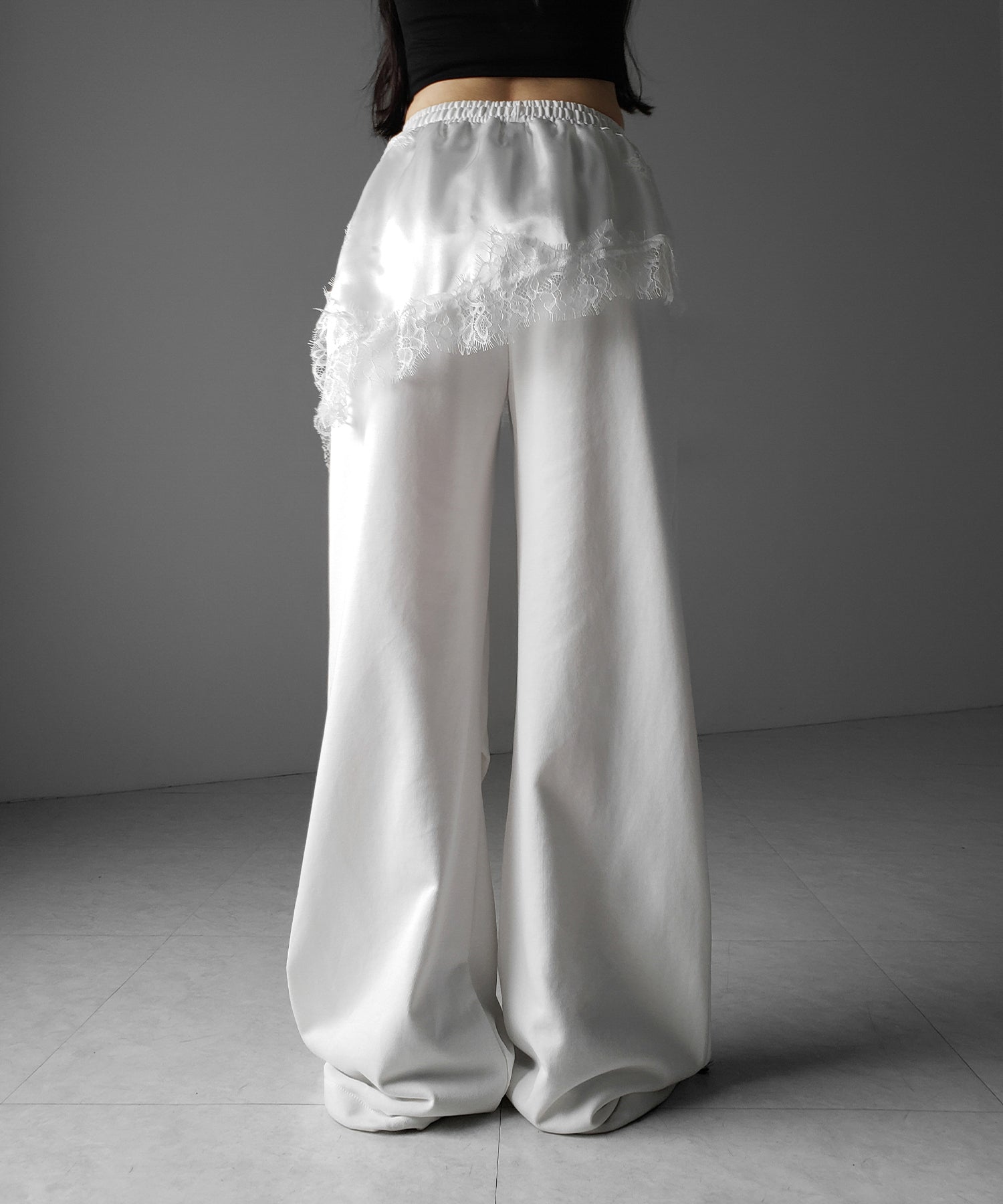 レースドッキングレイヤードスウェットワイドパンツ / lace docking layered sweat wide pants