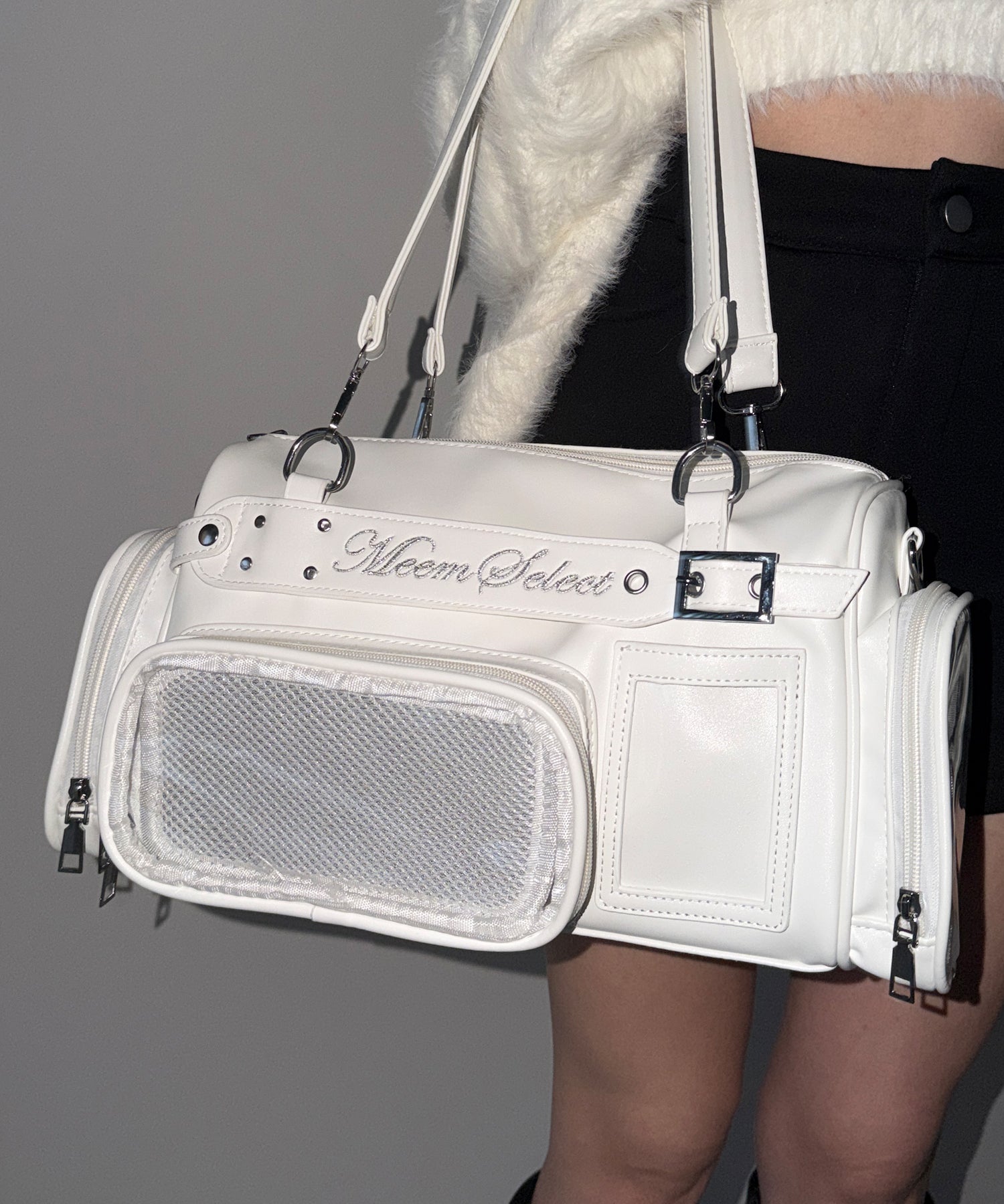 クリアポケット付きレタリング刺繍ショルダーバッグ / clear pocket lettering embroidery shoulder bag